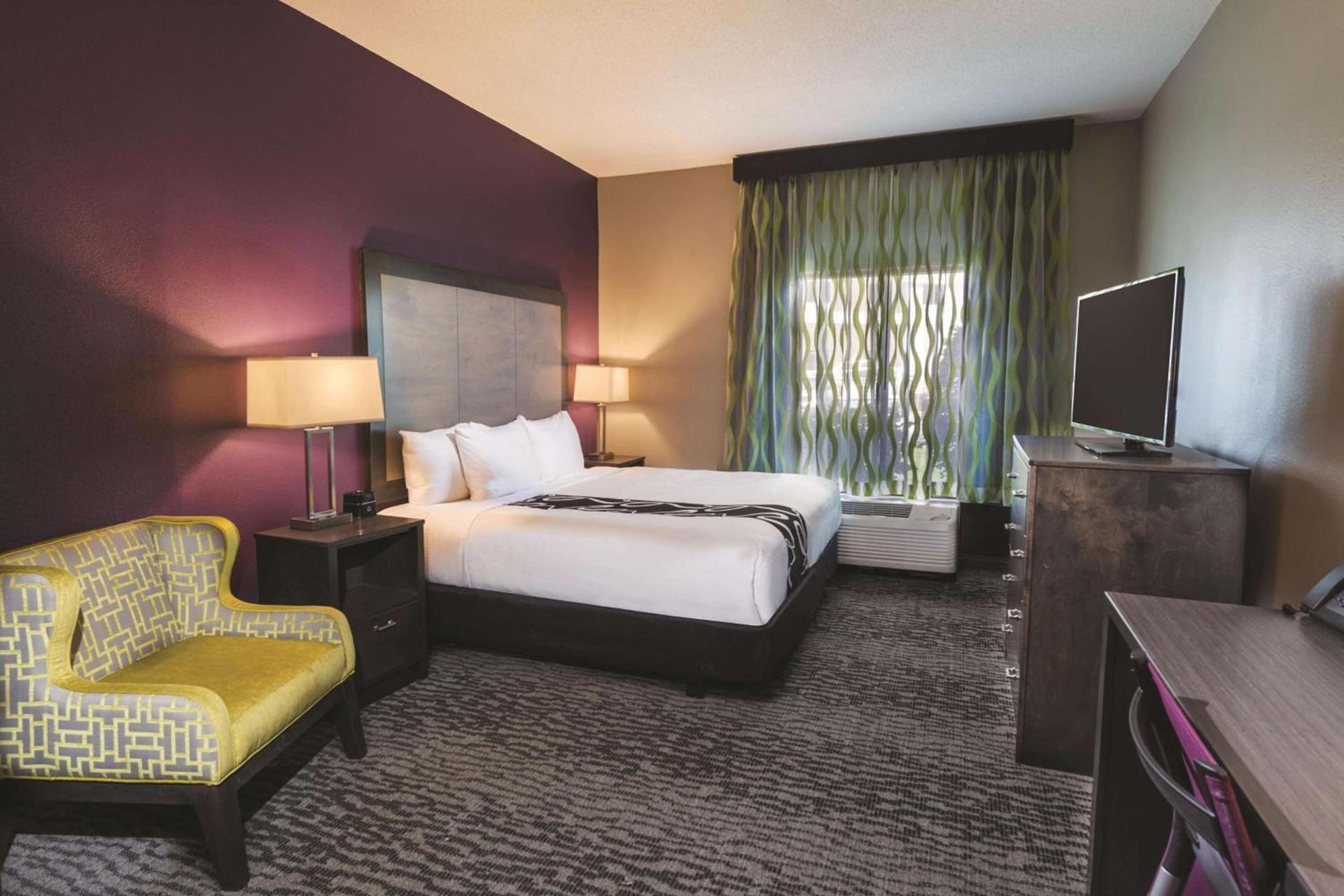La Quinta by Wyndham Kennesaw photo 24