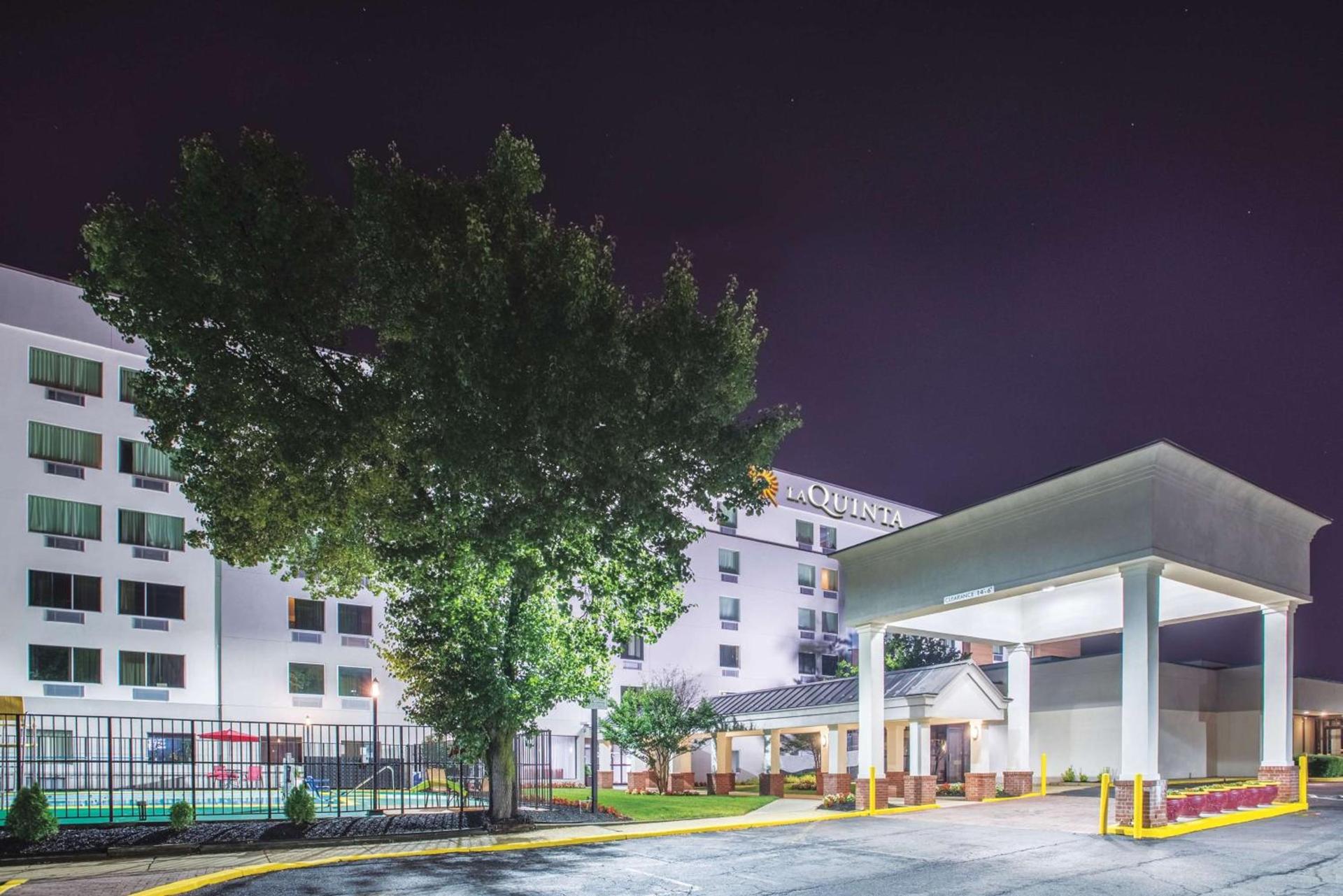 La Quinta Inn & Suites by Wyndham DC Metro Capital Beltway photo 73