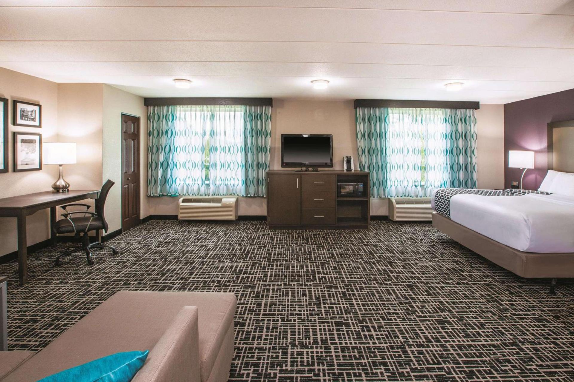 La Quinta by Wyndham Sturbridge photo 25
