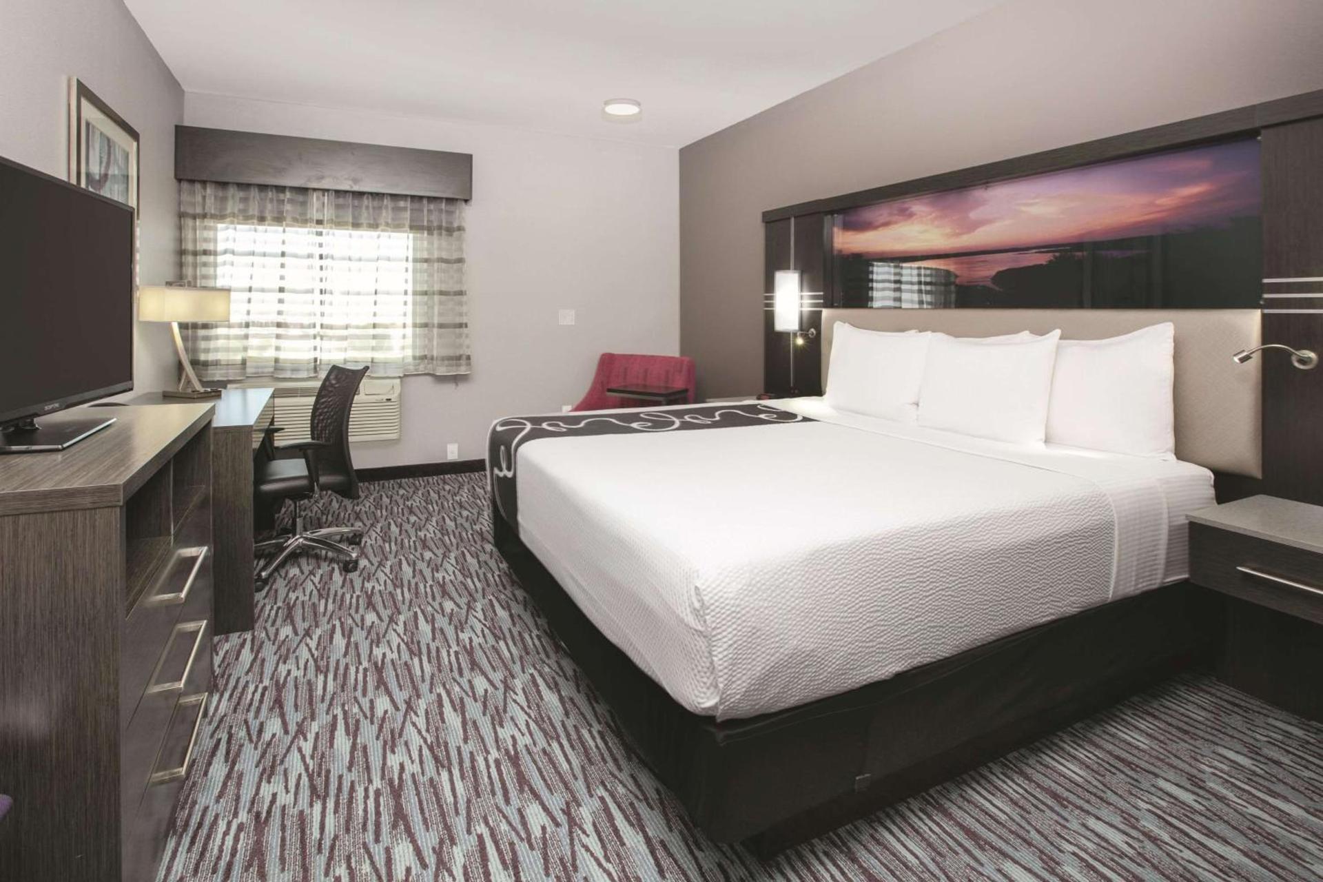 La Quinta by Wyndham Amarillo Airport photo 11