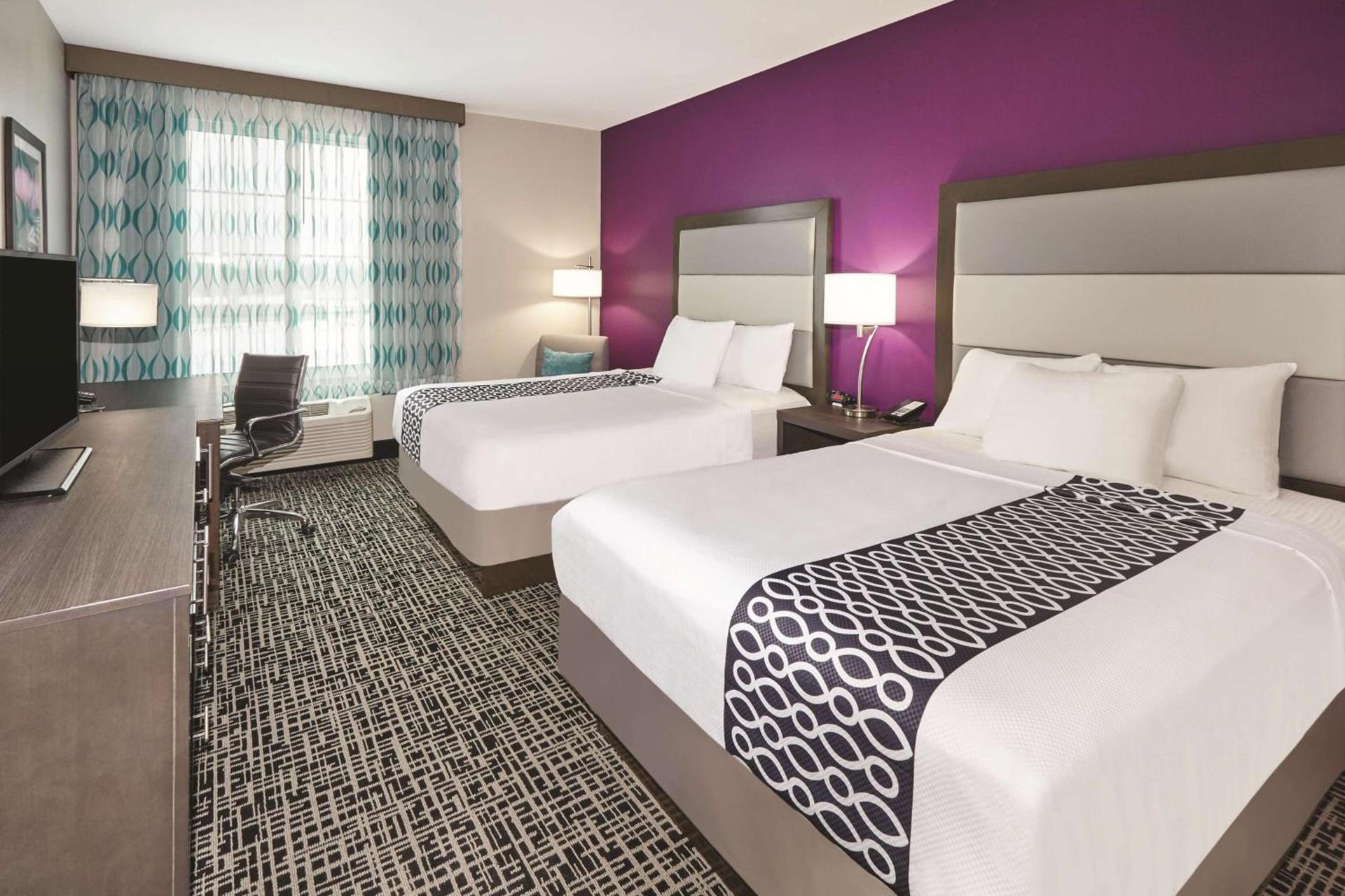 La Quinta by Wyndham Springfield IL photo 9