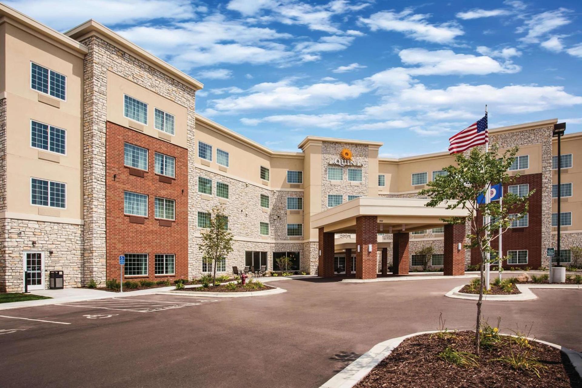 La Quinta by Wyndham St. Paul-Woodbury photo 6