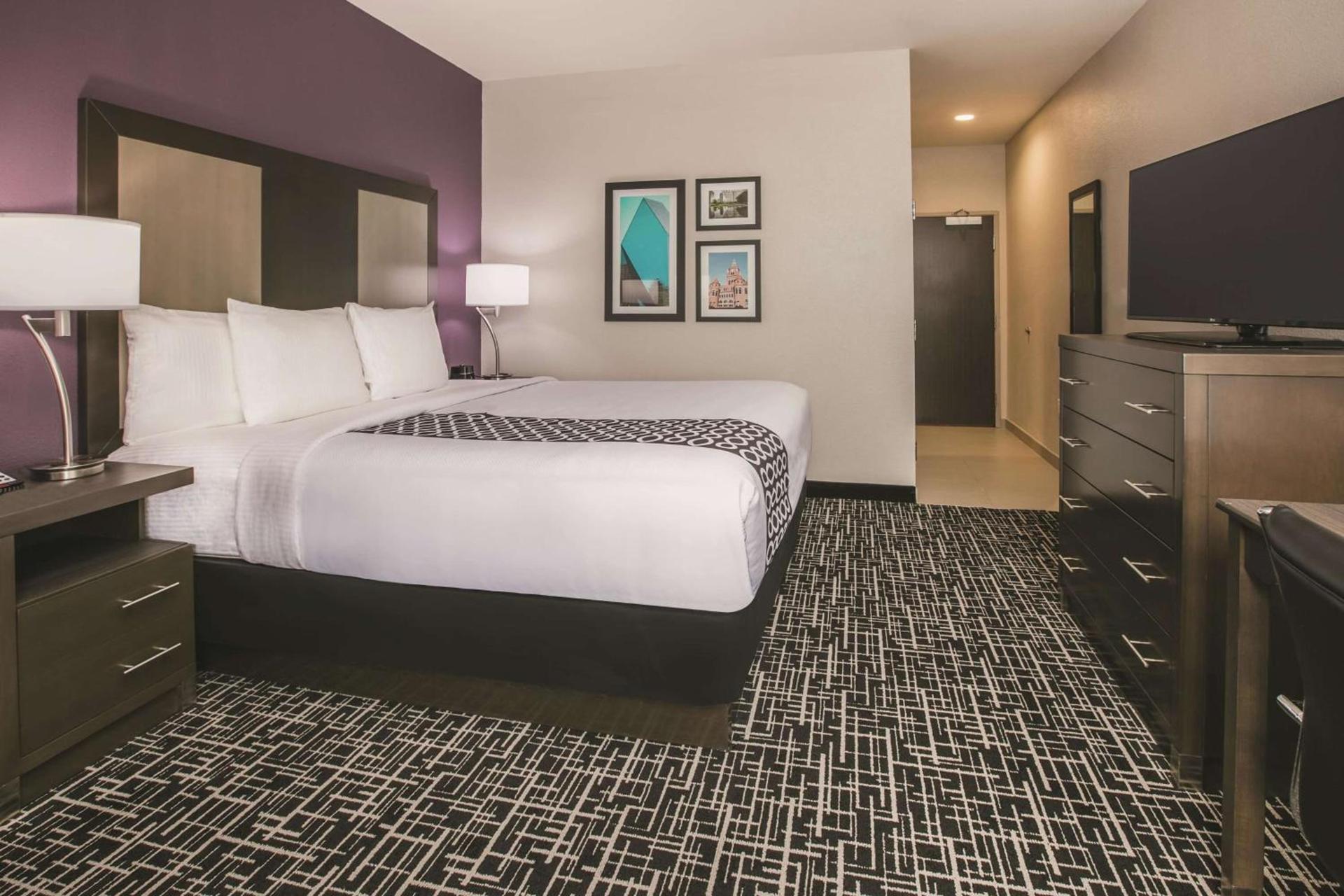 La Quinta by Wyndham Dallas - Richardson photo 30