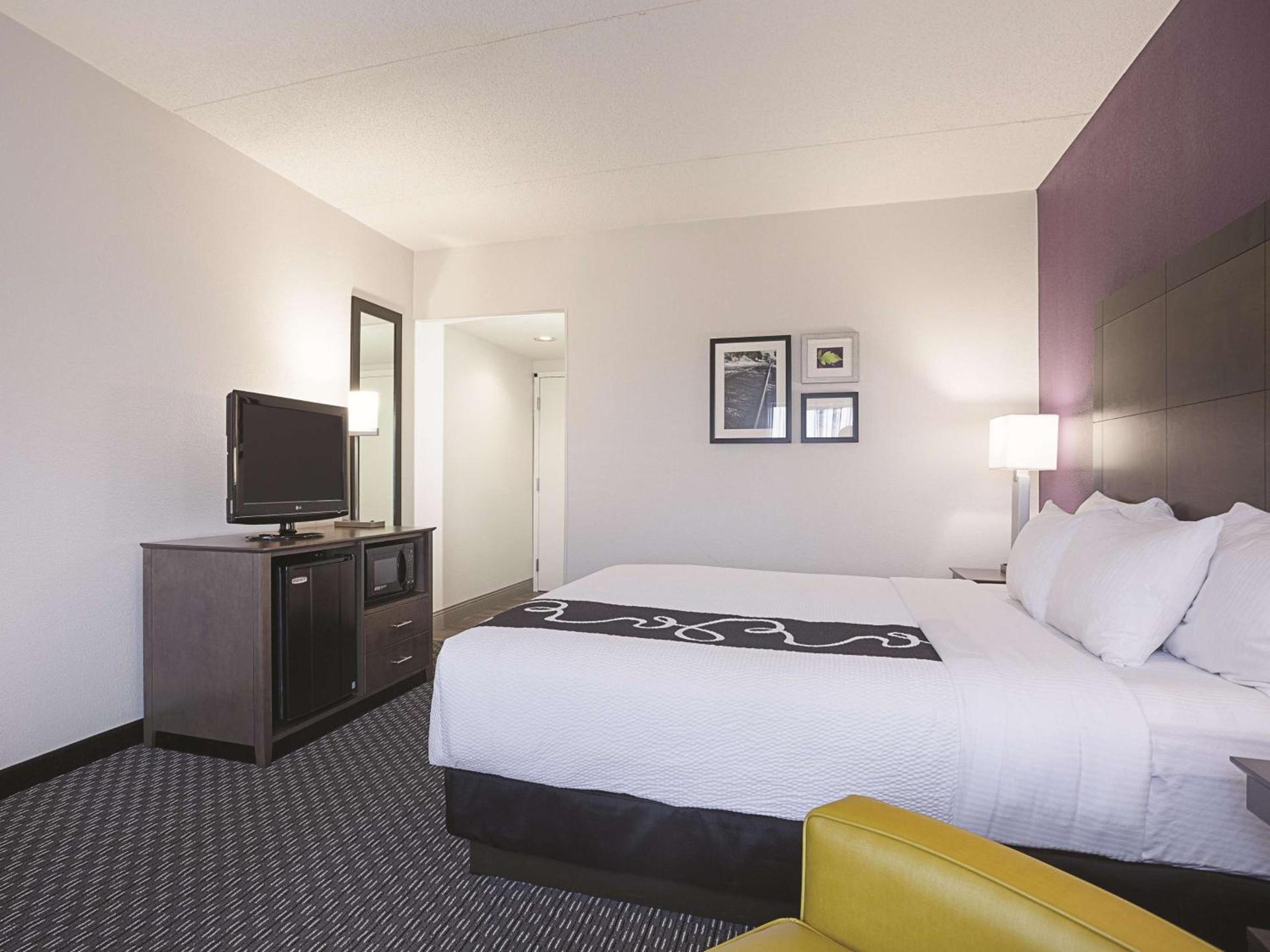 La Quinta by Wyndham Baltimore BWI Airport photo 19