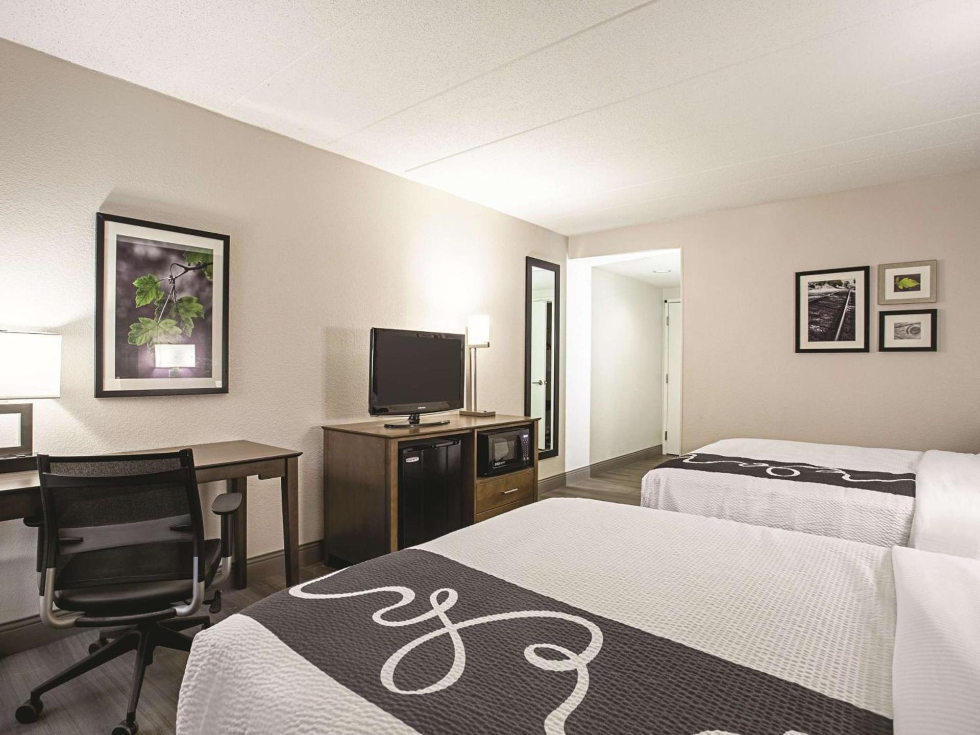 La Quinta by Wyndham Baltimore N / White Marsh photo 17
