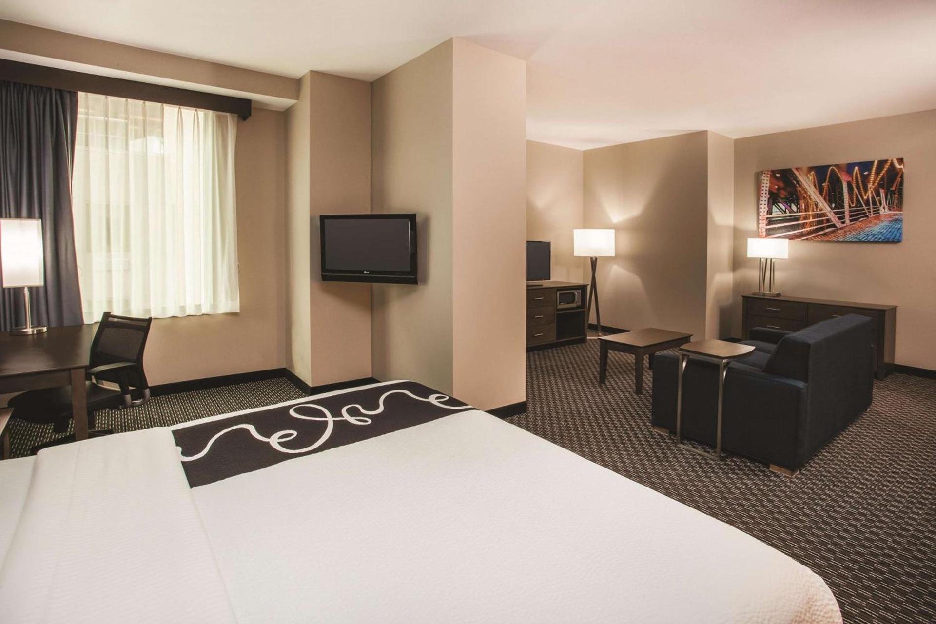 La Quinta Inn & Suites by Wyndham Chicago Downtown photo 46