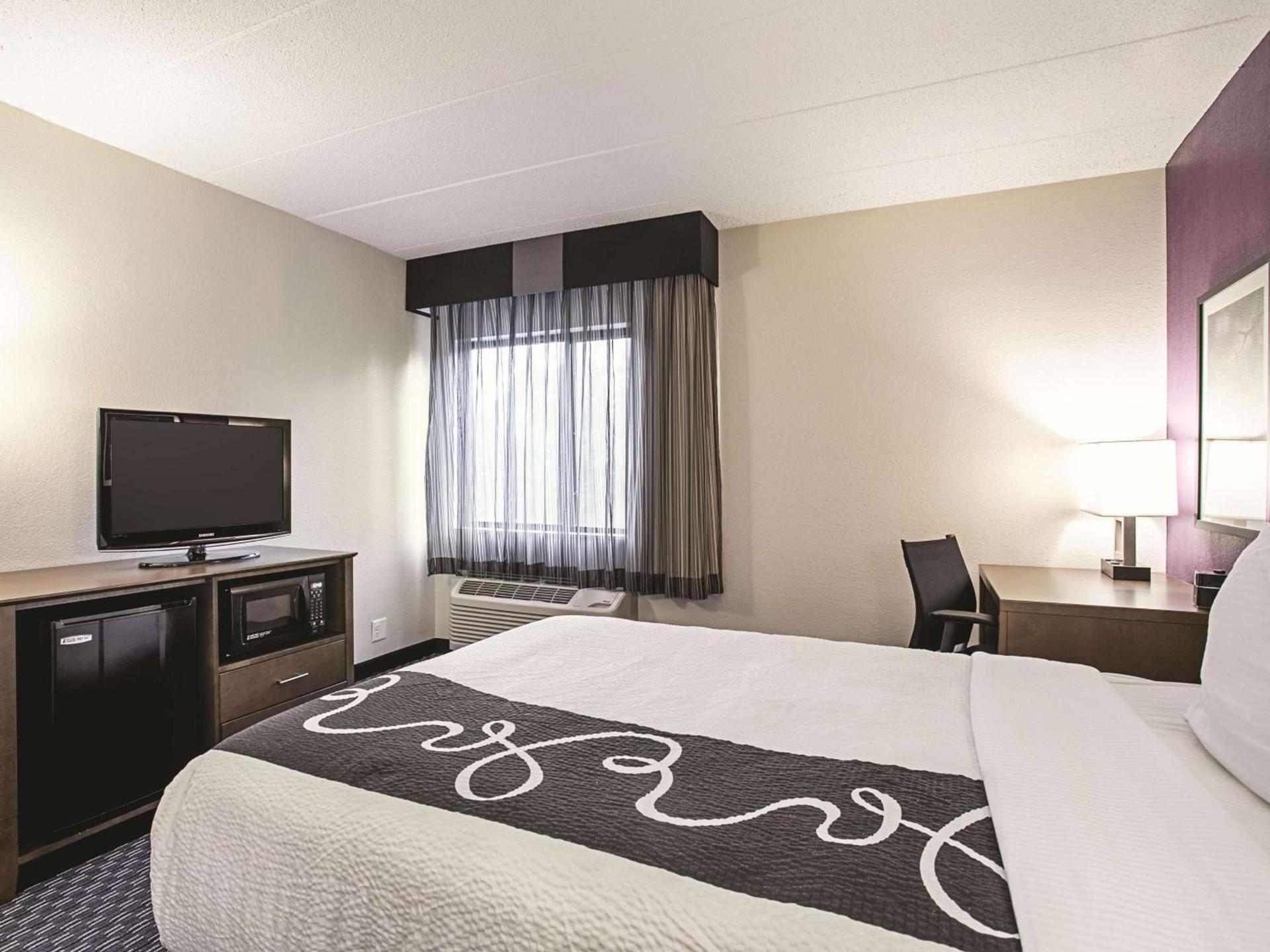 La Quinta by Wyndham Baltimore N / White Marsh photo 13