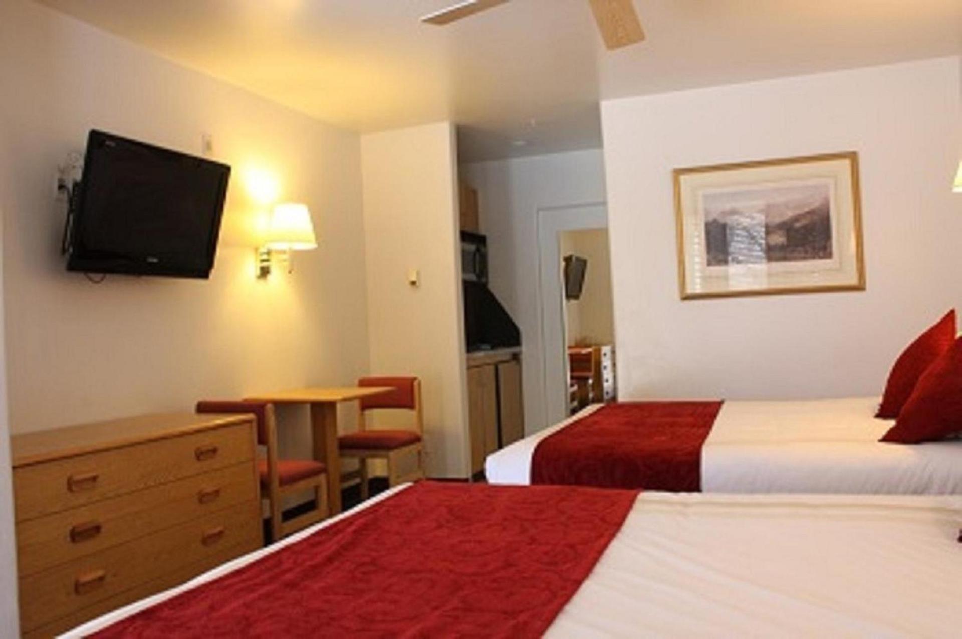 St Moritz Lodge and Condominiums photo 43