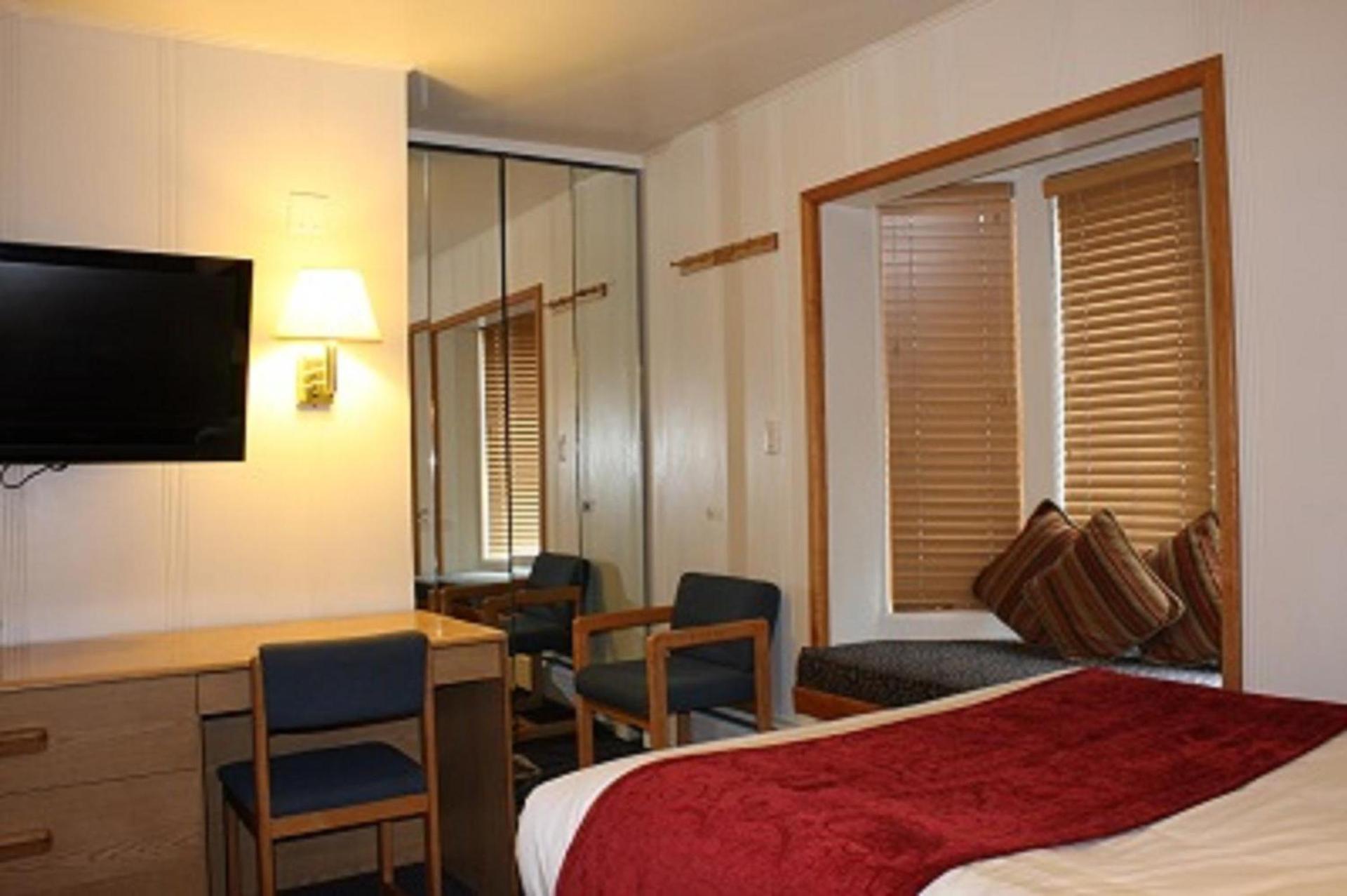 St Moritz Lodge and Condominiums photo 50