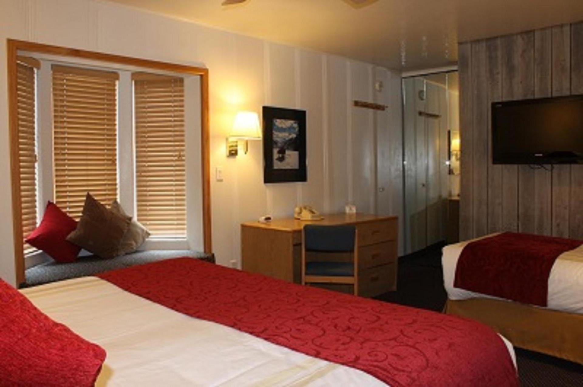 St Moritz Lodge and Condominiums photo 56