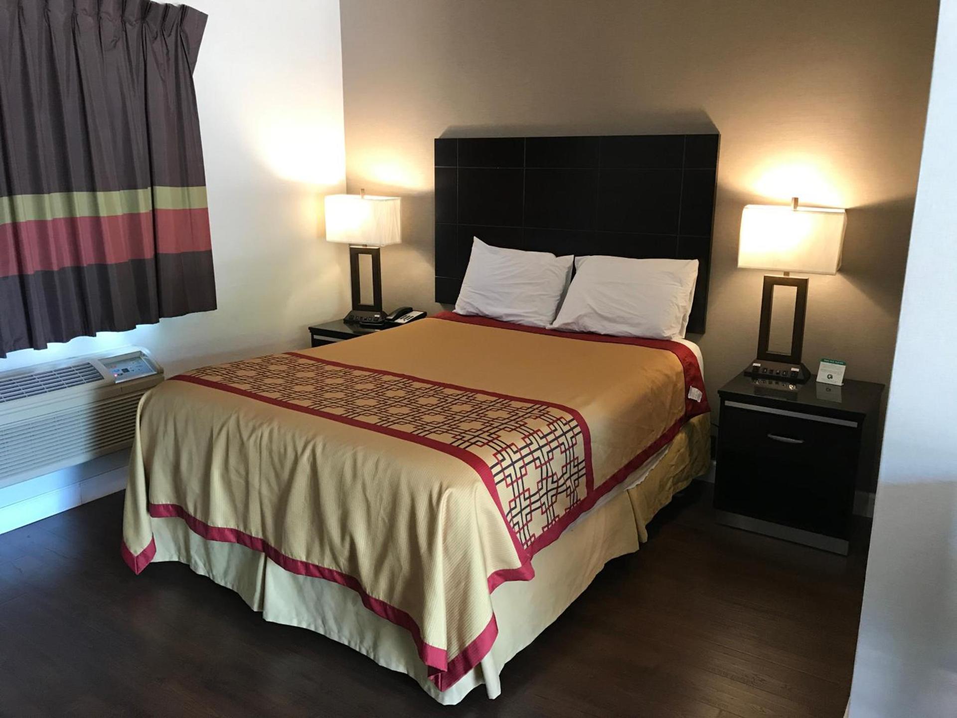 Manhattan Inn & Suites photo 14