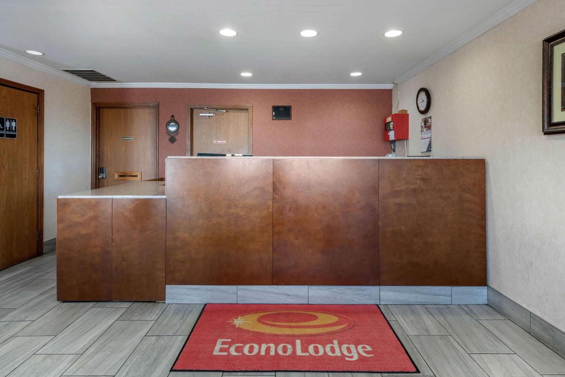 Econo Lodge Lexington Southeast photo 3