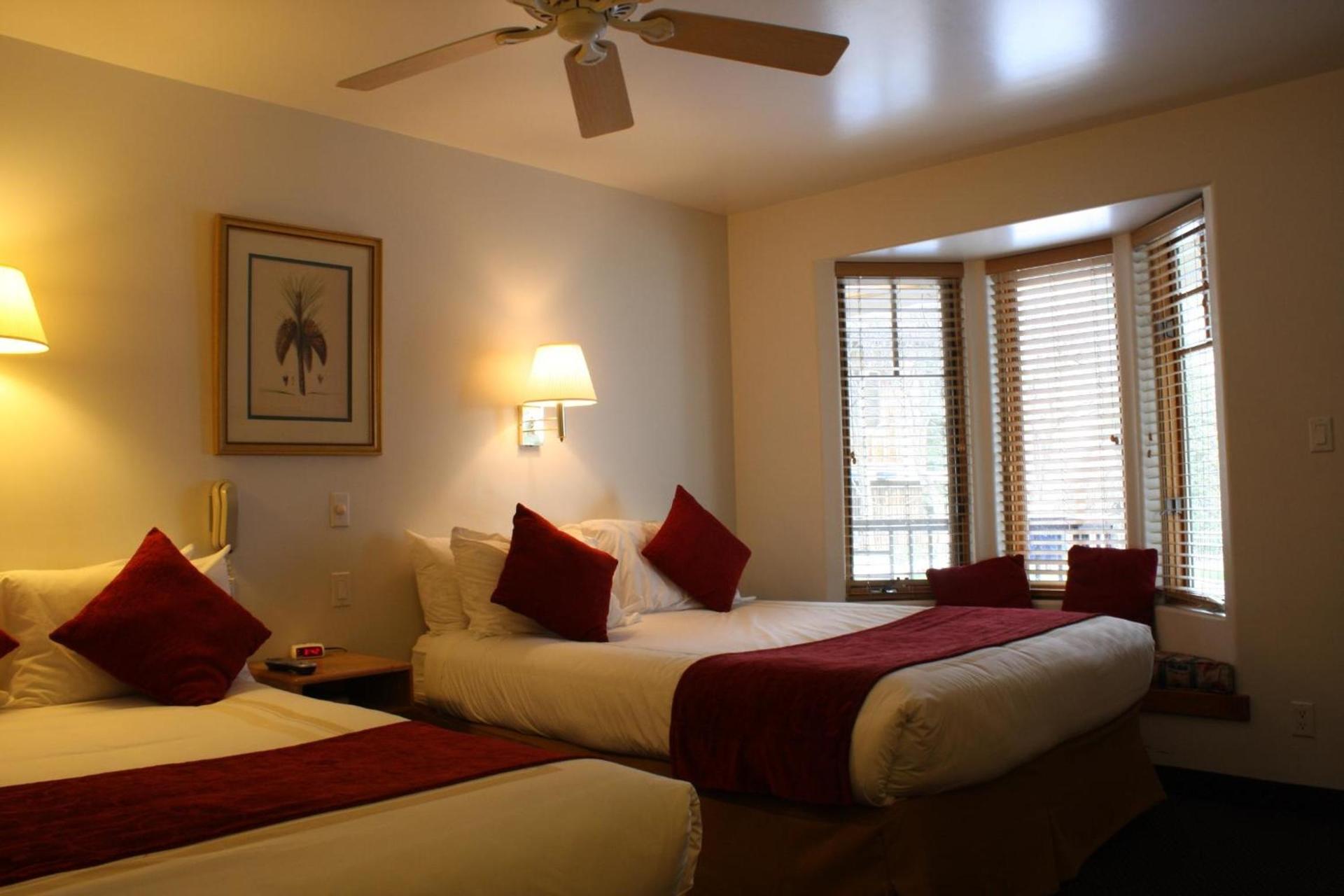 St Moritz Lodge and Condominiums photo 51