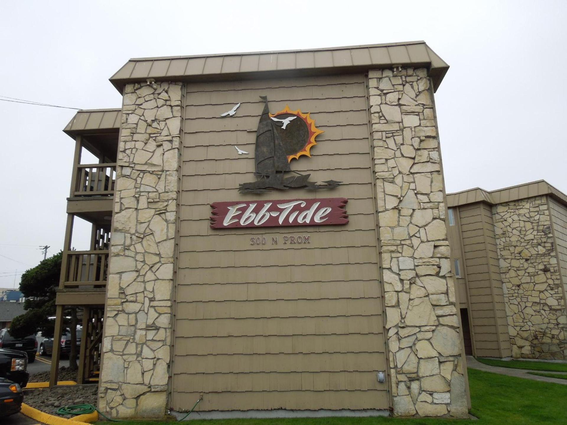 Ebb Tide Oceanfront Inn photo 8