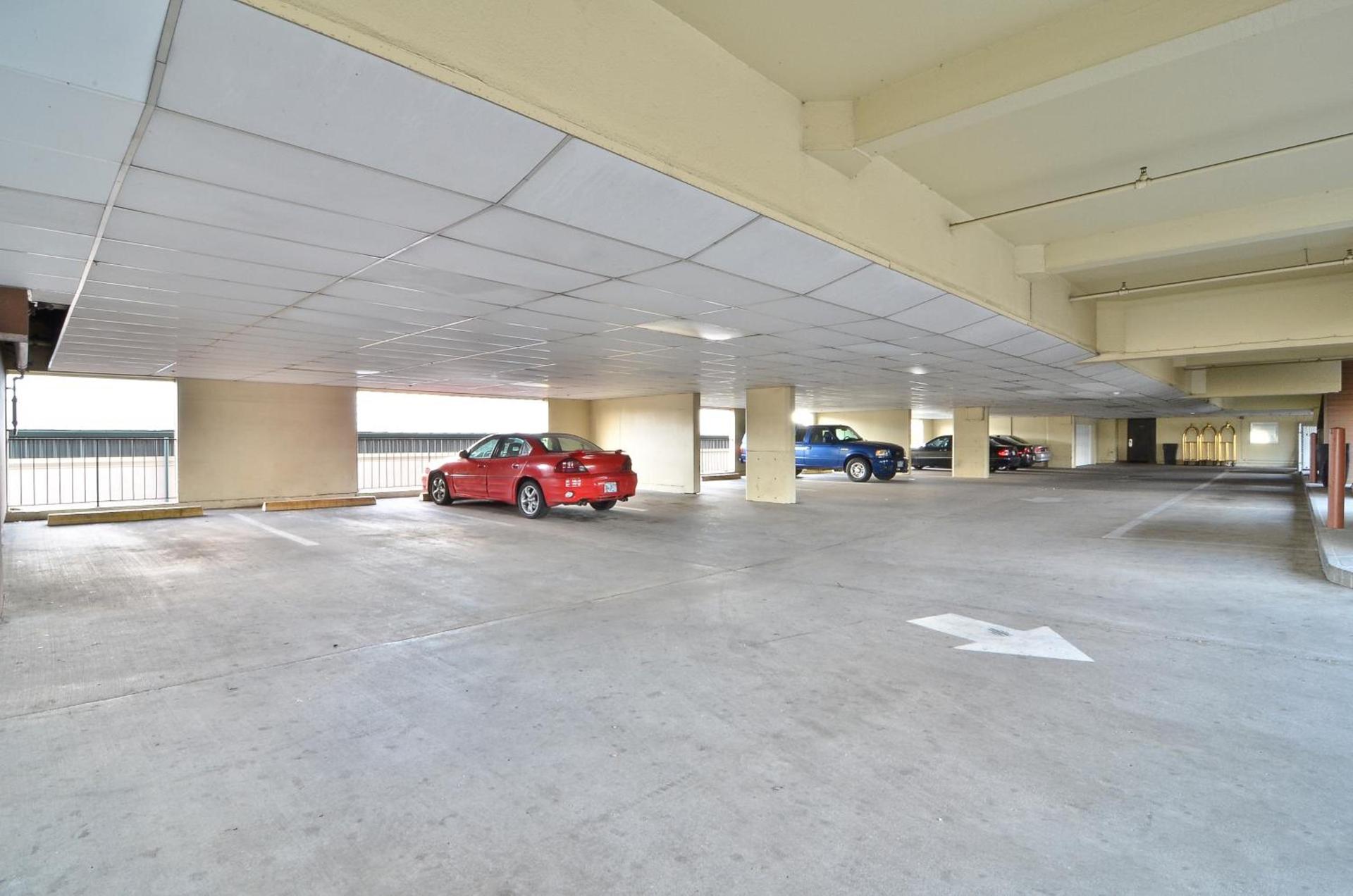 Clackamas Inn and Suites photo 4