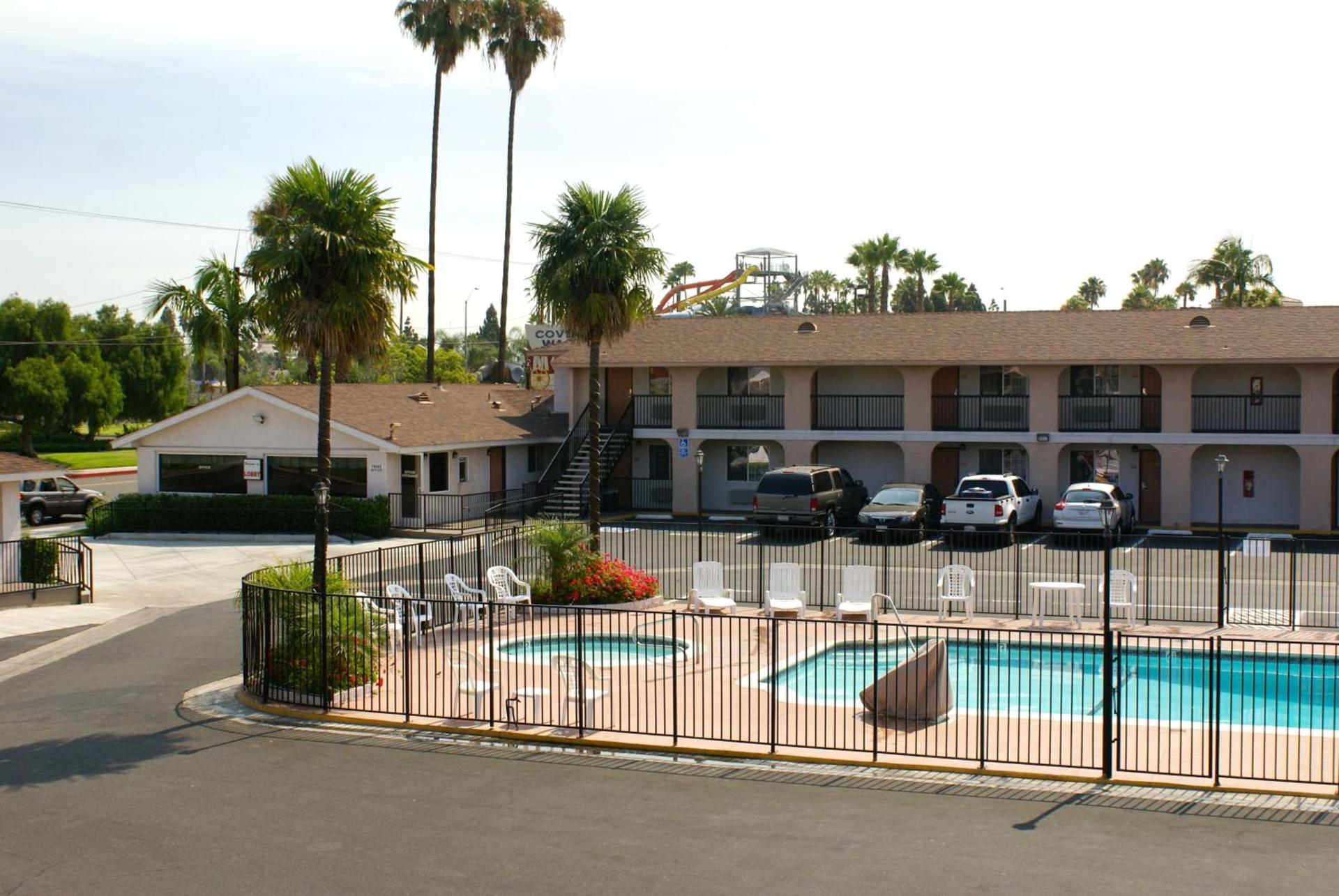 Colony Inn photo 21