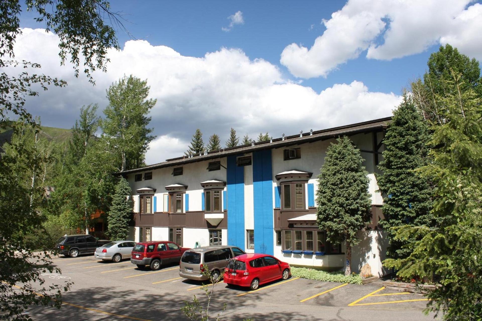 St Moritz Lodge and Condominiums photo 60
