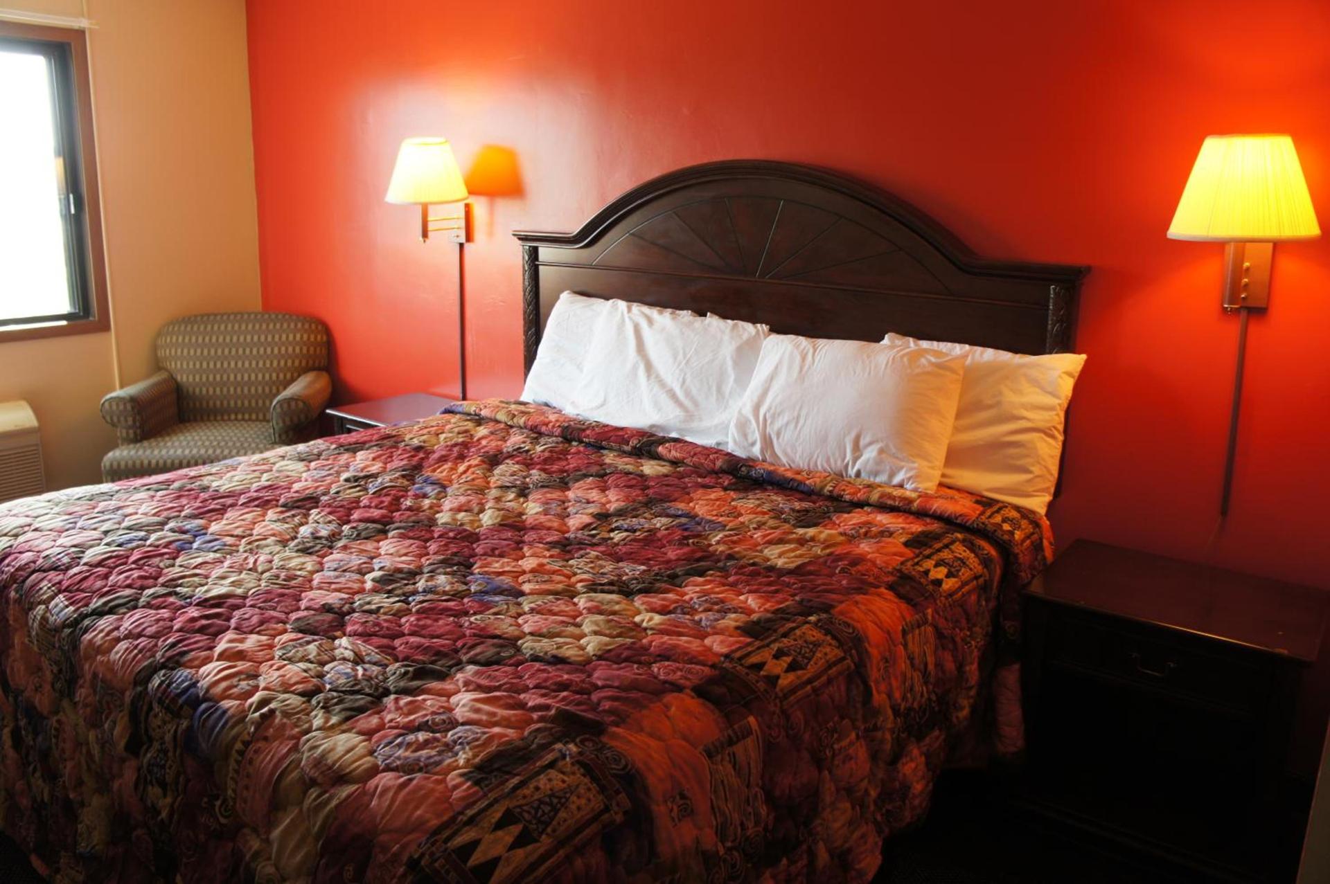 Coratel Inn and Suites Maple Grove photo 59