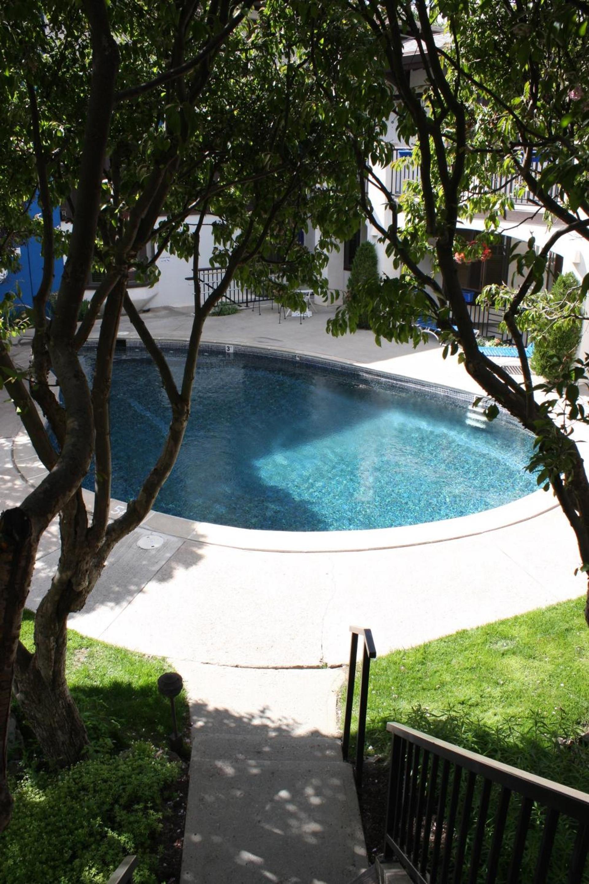 St Moritz Lodge and Condominiums photo 67