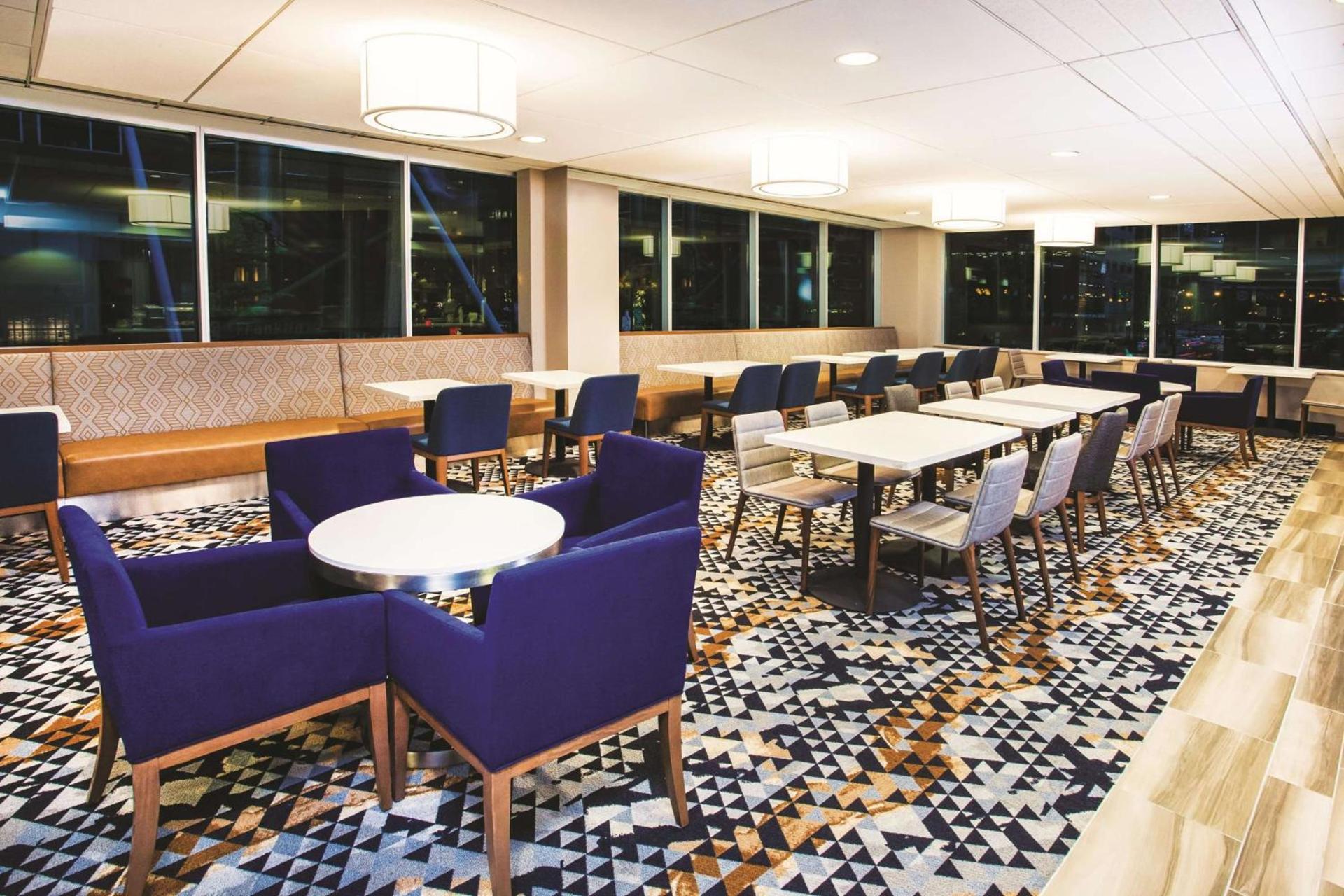 La Quinta Inn & Suites by Wyndham Chicago Downtown photo 58