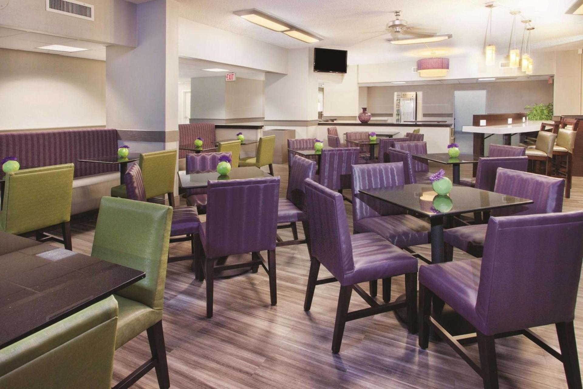 La Quinta Inn & Suites by Wyndham Charleston Riverview photo 23