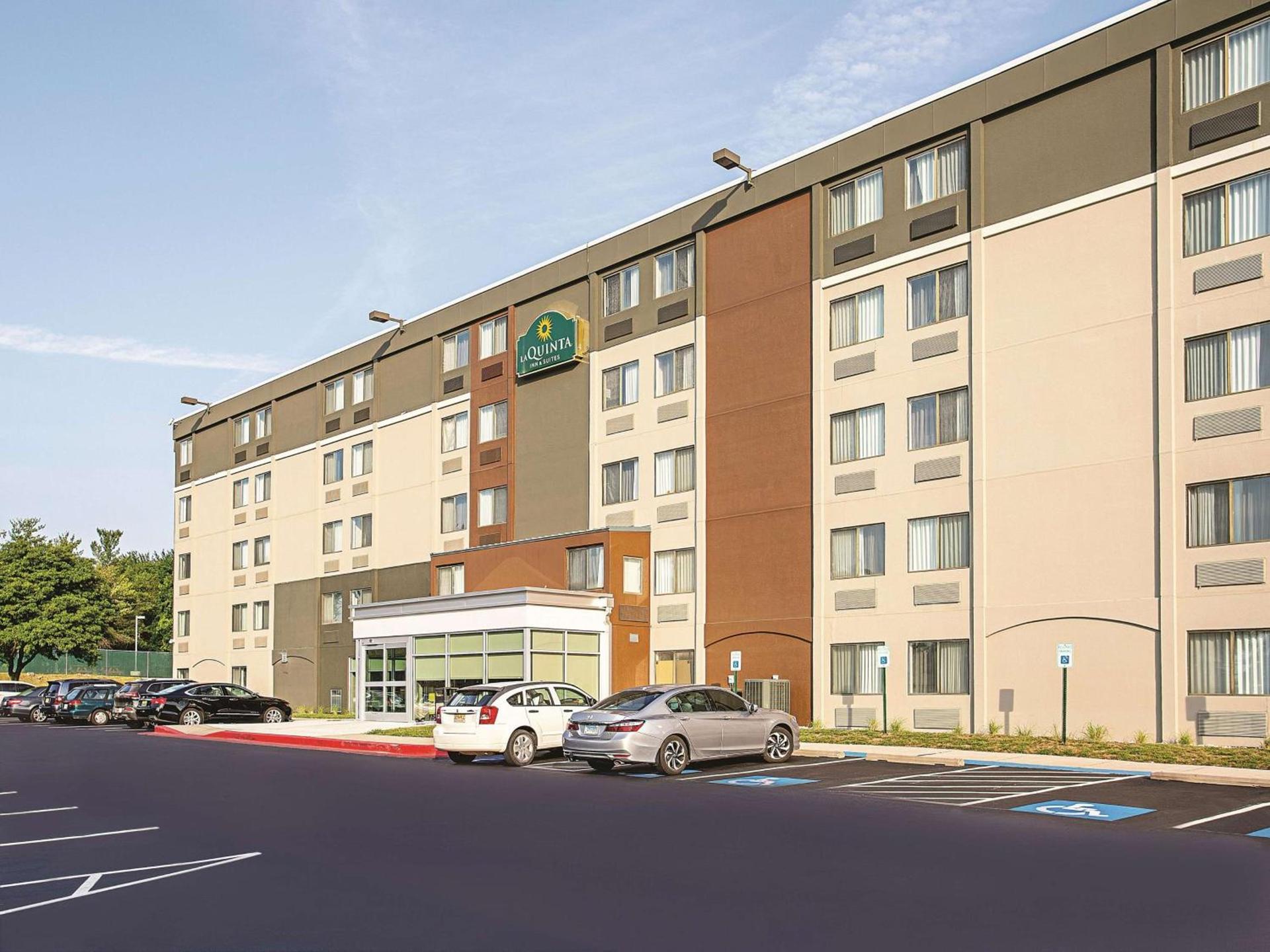 La Quinta by Wyndham Baltimore N / White Marsh photo 8