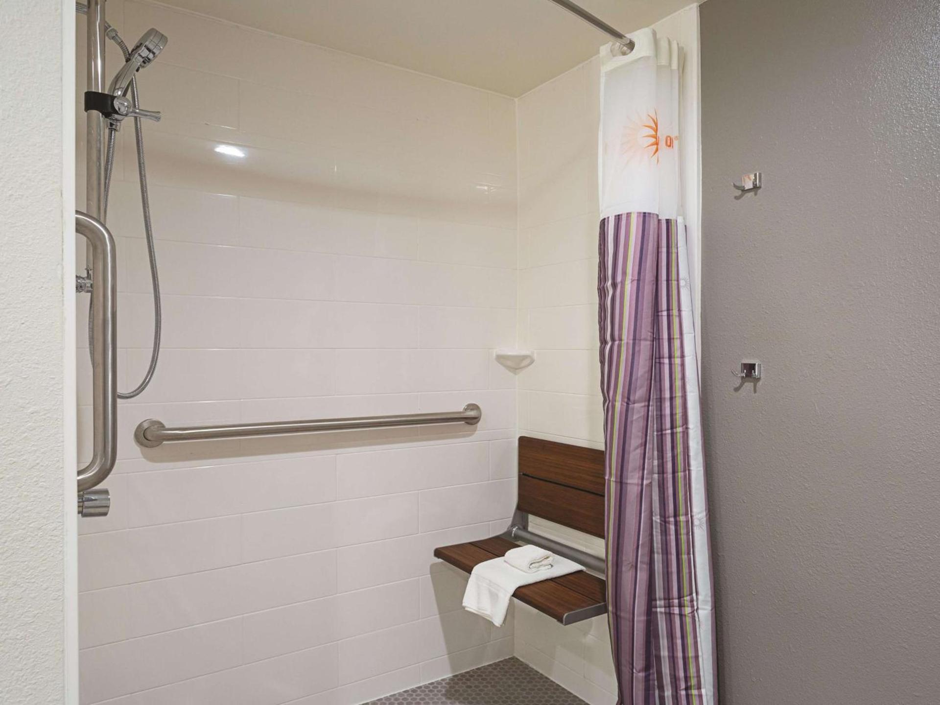 La Quinta by Wyndham Baltimore BWI Airport photo 7