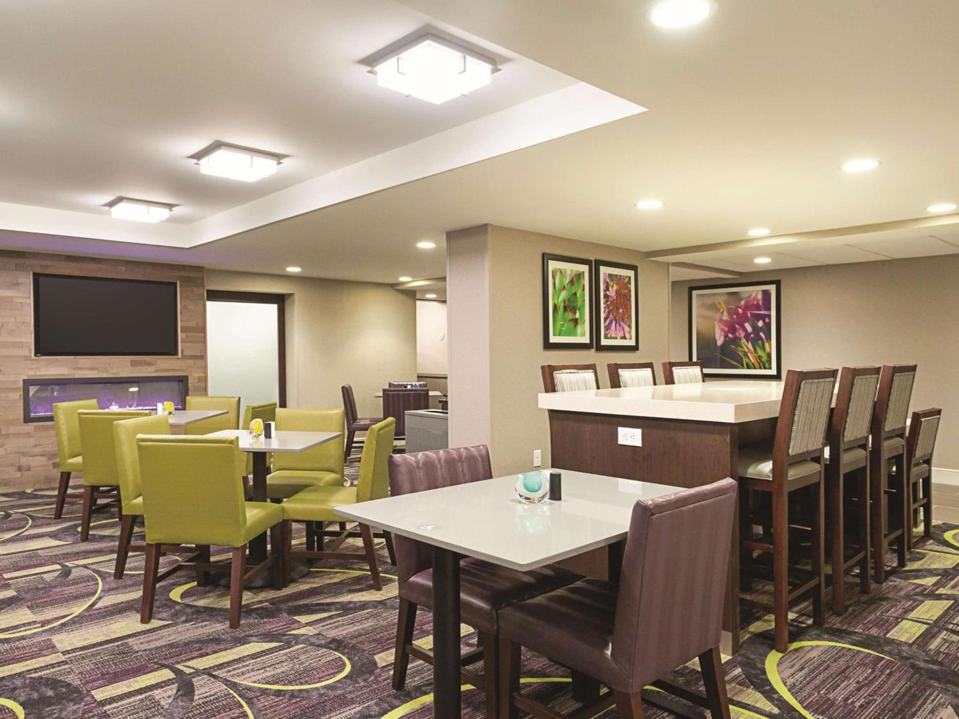 La Quinta by Wyndham Baltimore BWI Airport photo 5