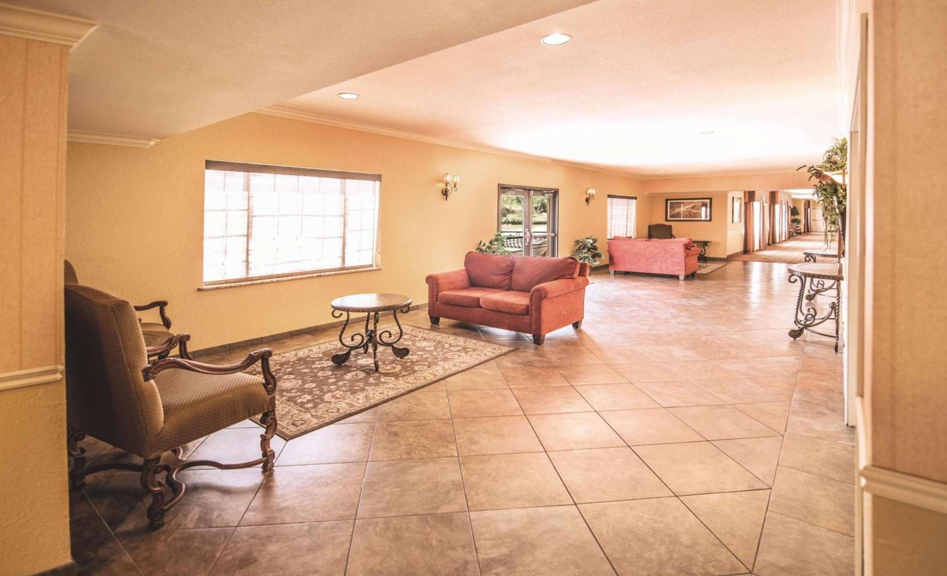 La Quinta by Wyndham Marble Falls photo 41