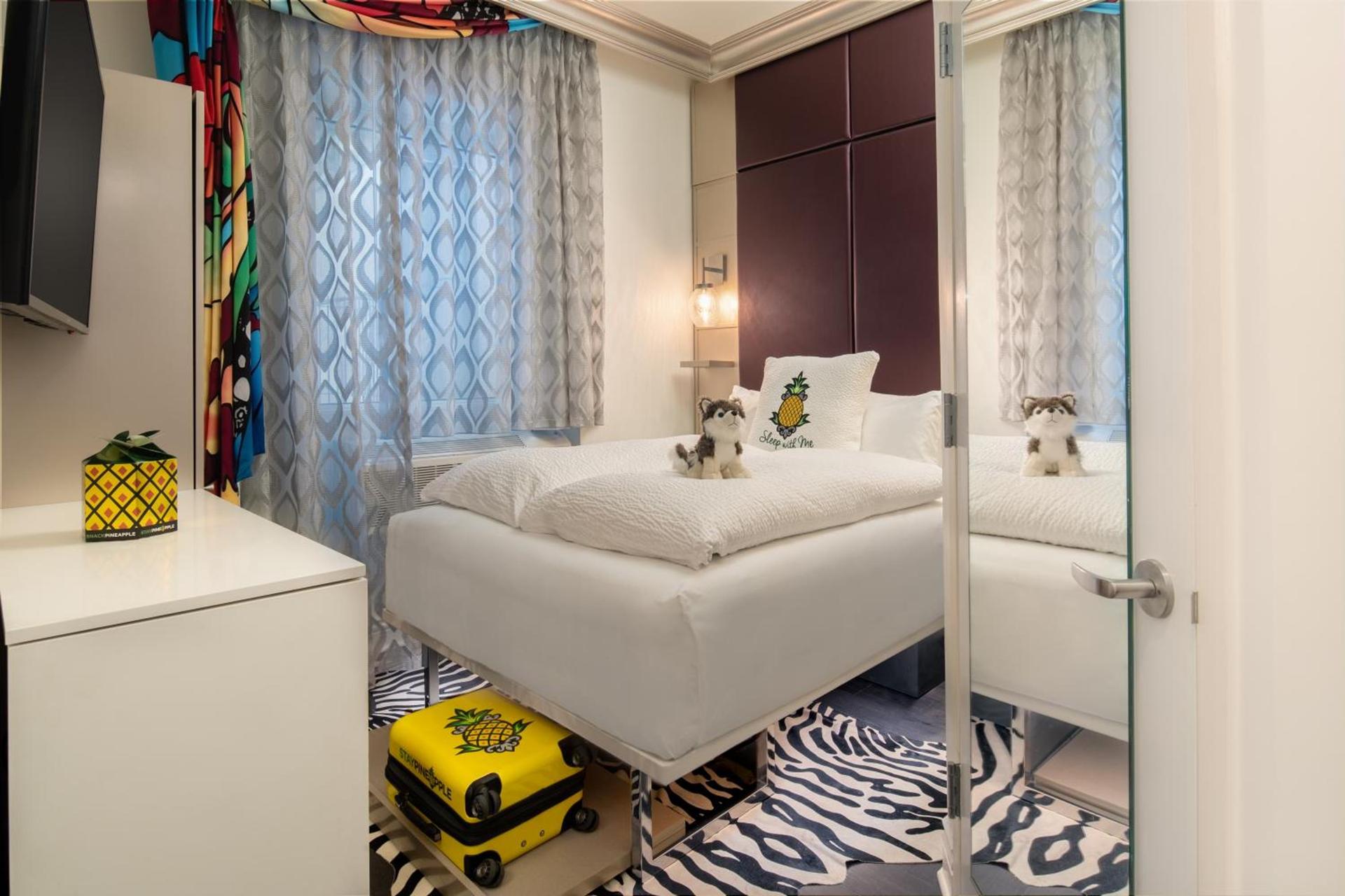 Staypineapple, An Artful Hotel, Midtown New York photo 52