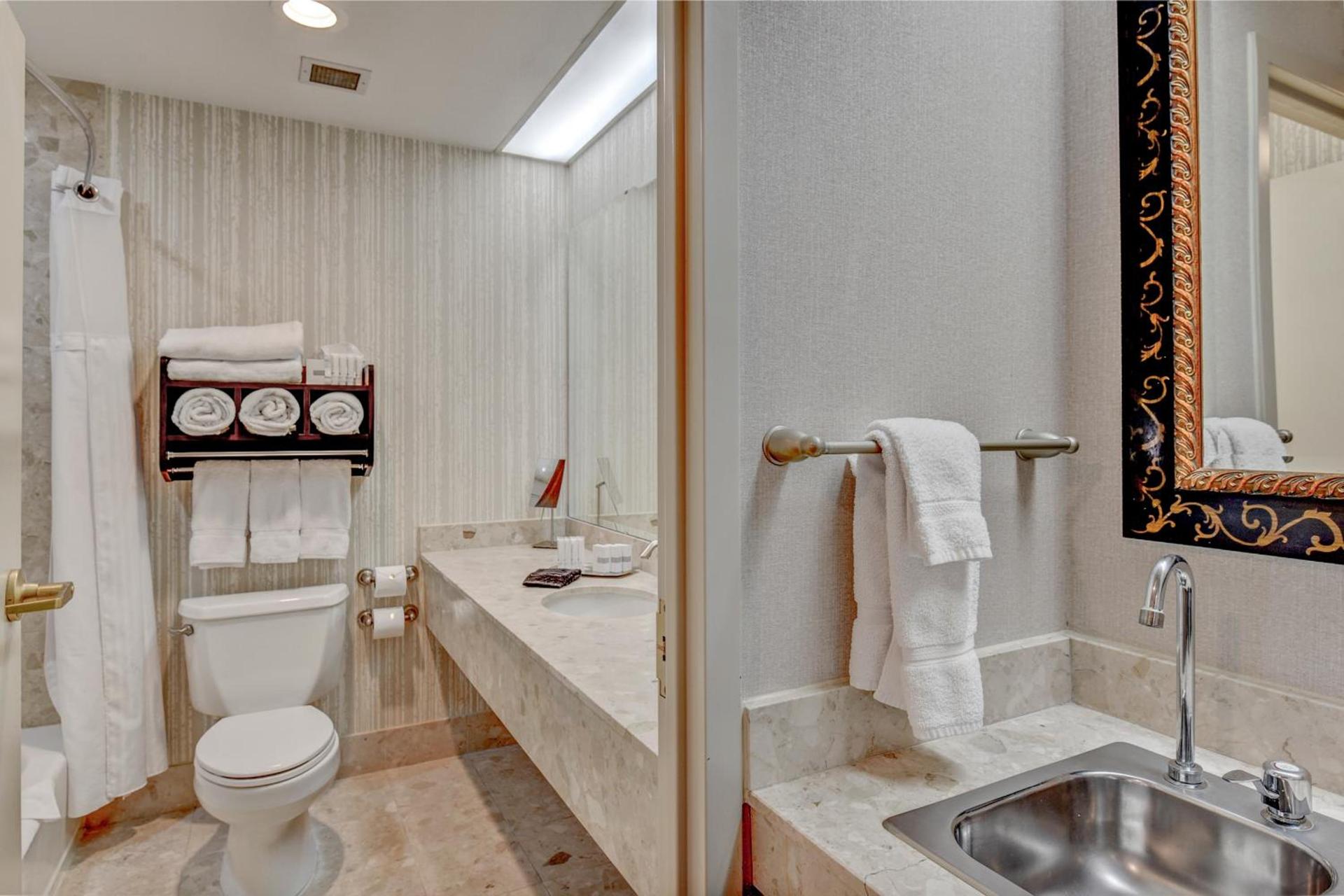 The Grove Hotel photo 15