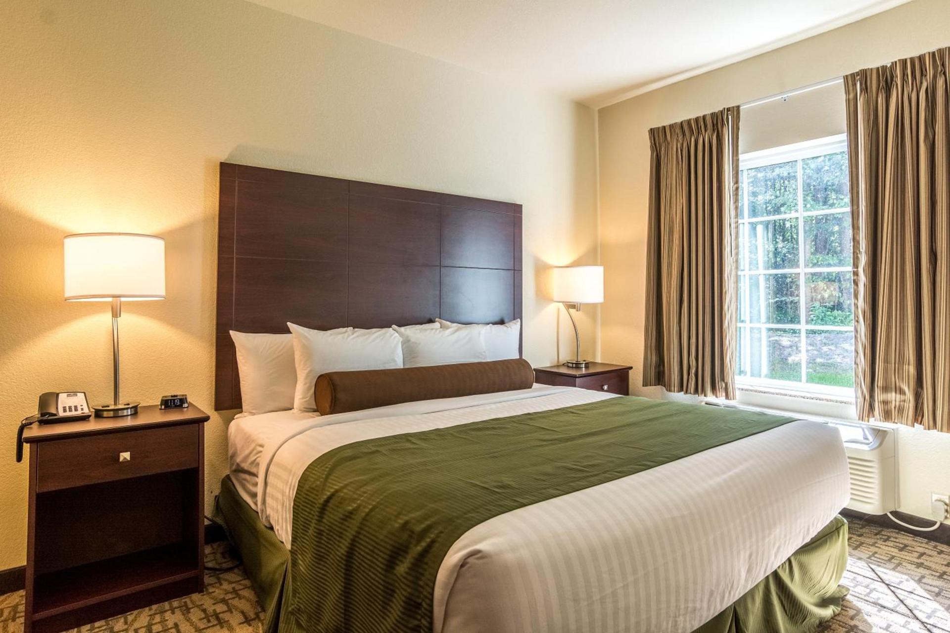 Cobblestone Hotel & Suites - Torrington photo 17