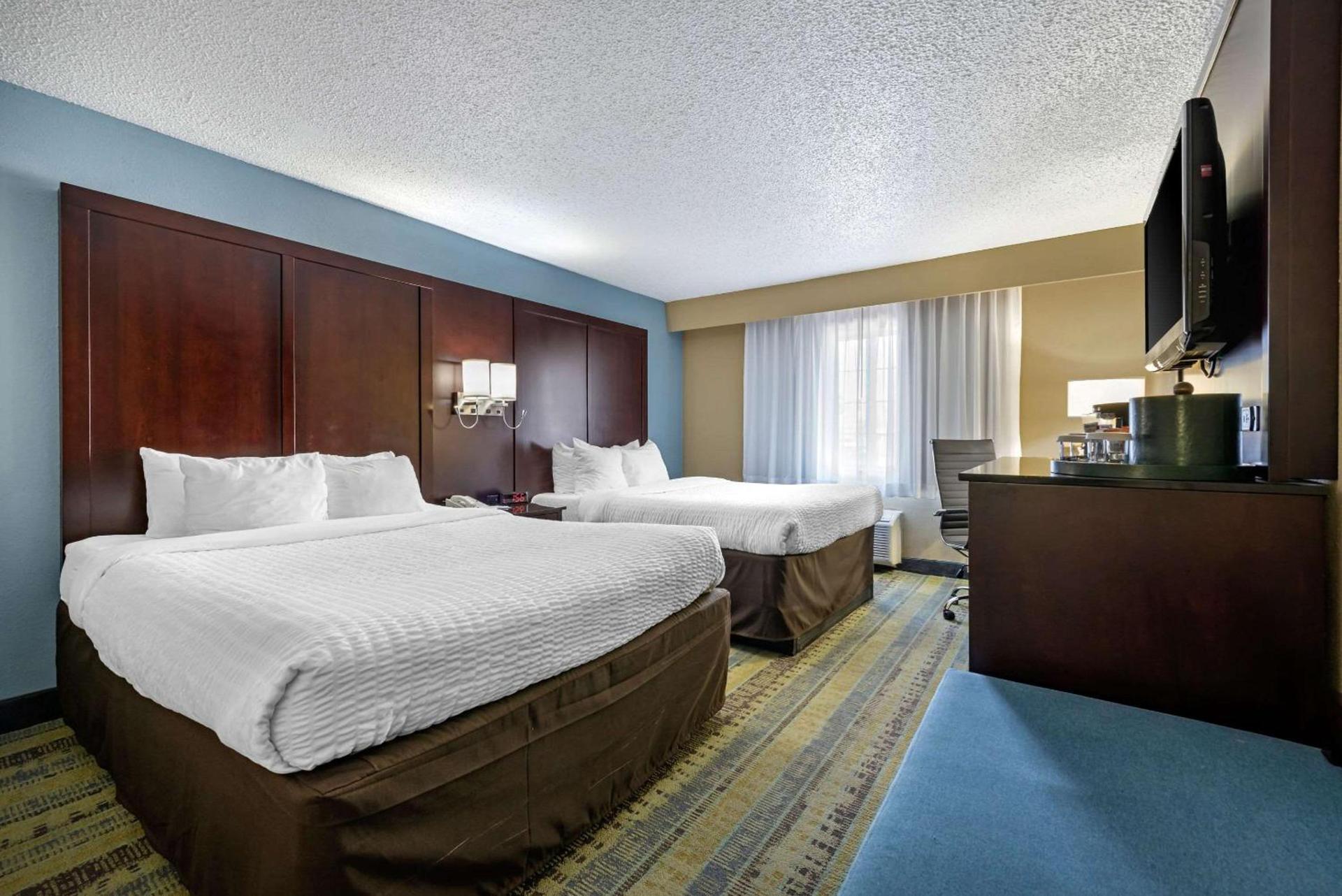 Clarion Hotel Conference Center Lexington North photo 86