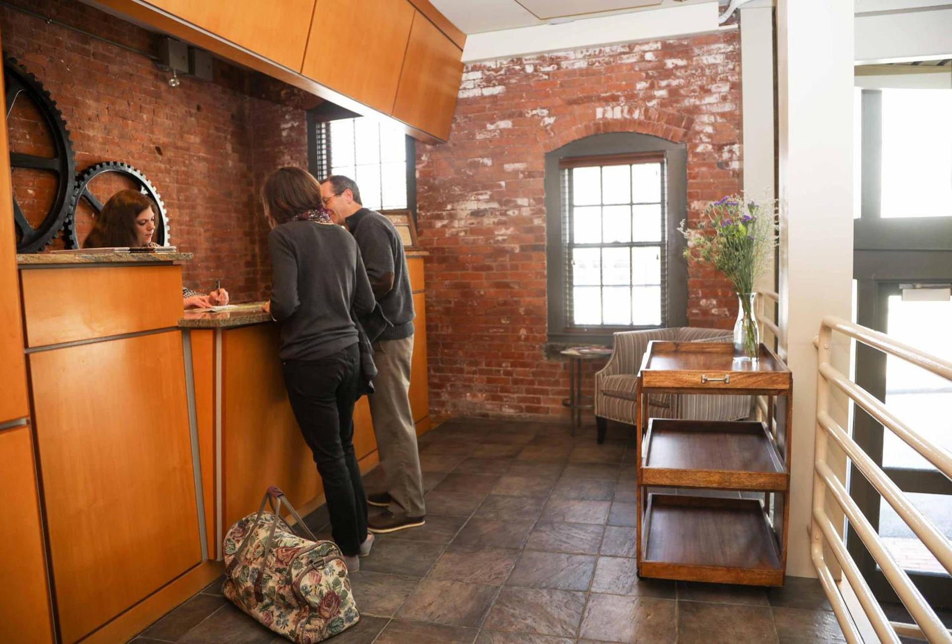 Mill Street Inn photo 7