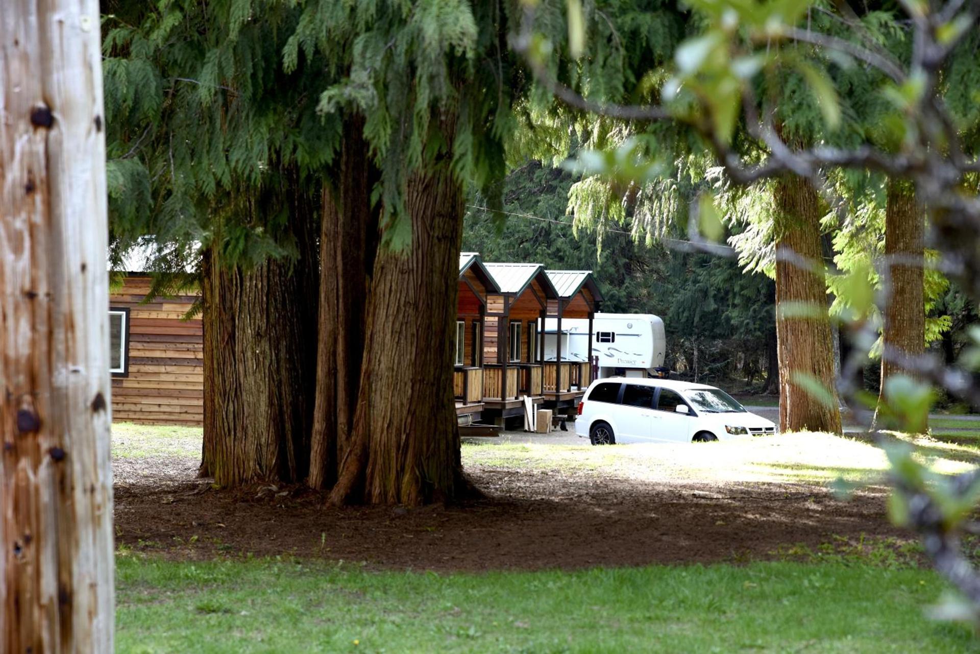 Gateway Inn & Cabins photo 21