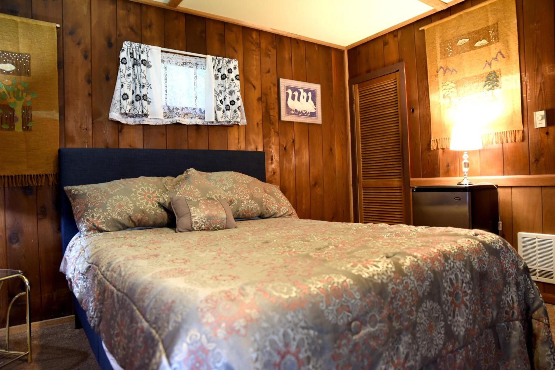 Gateway Inn & Cabins photo 31