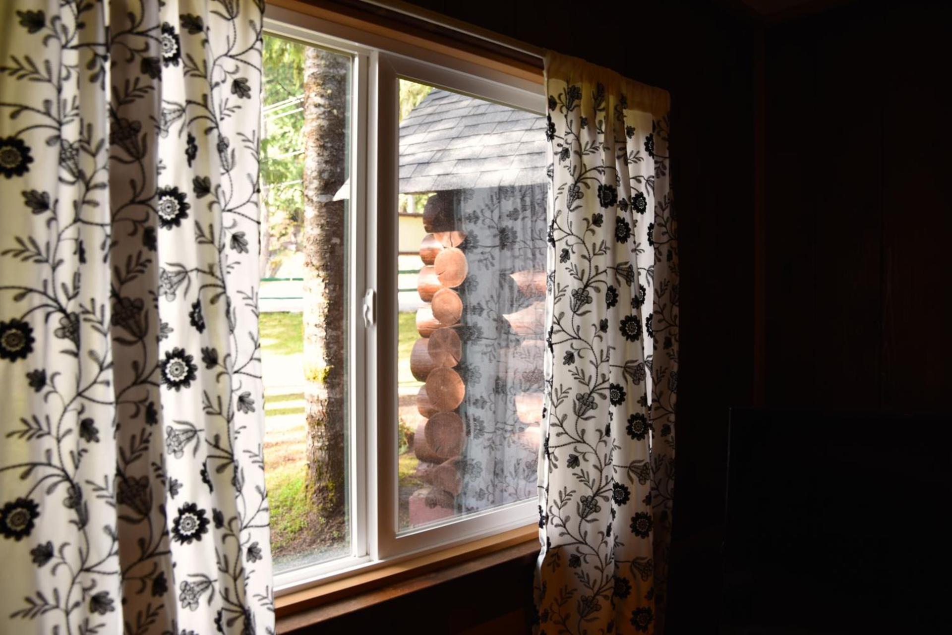 Gateway Inn & Cabins photo 33