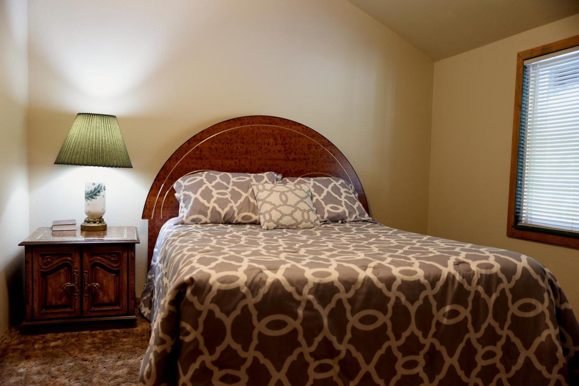 Gateway Inn & Cabins photo 16