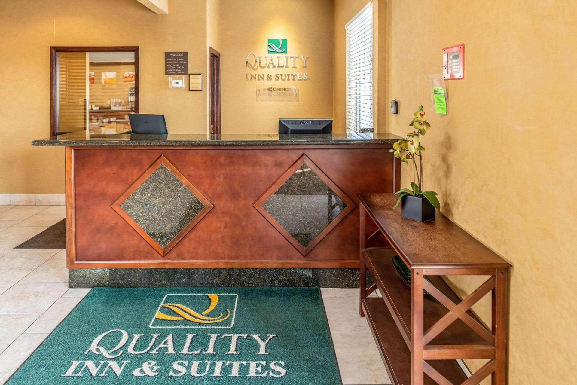 Quality Inn & Suites Seville photo 10