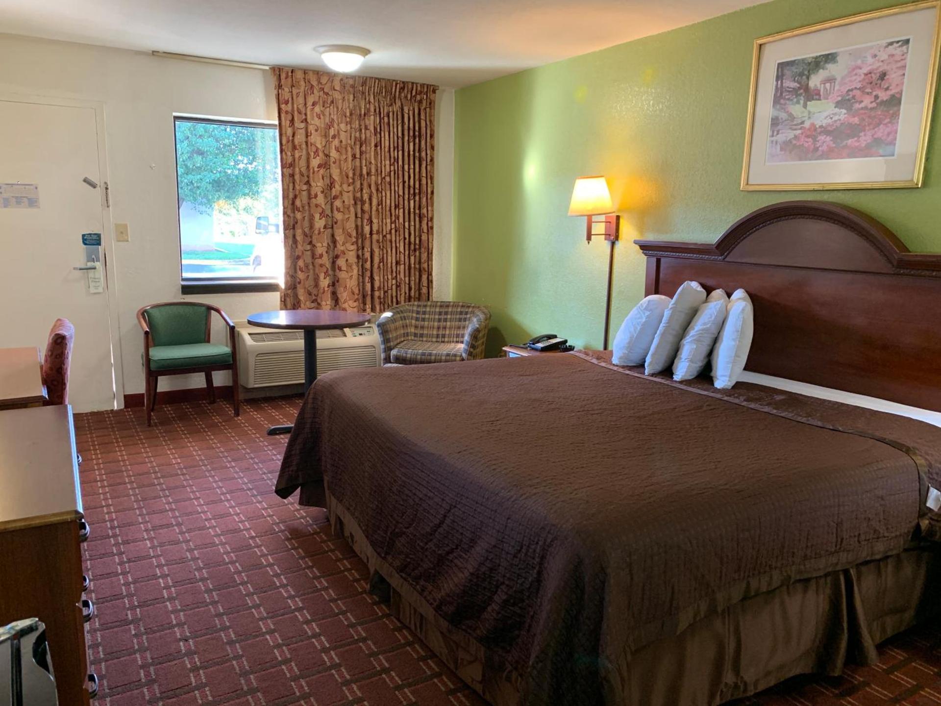 Royal Regency Inn photo 15