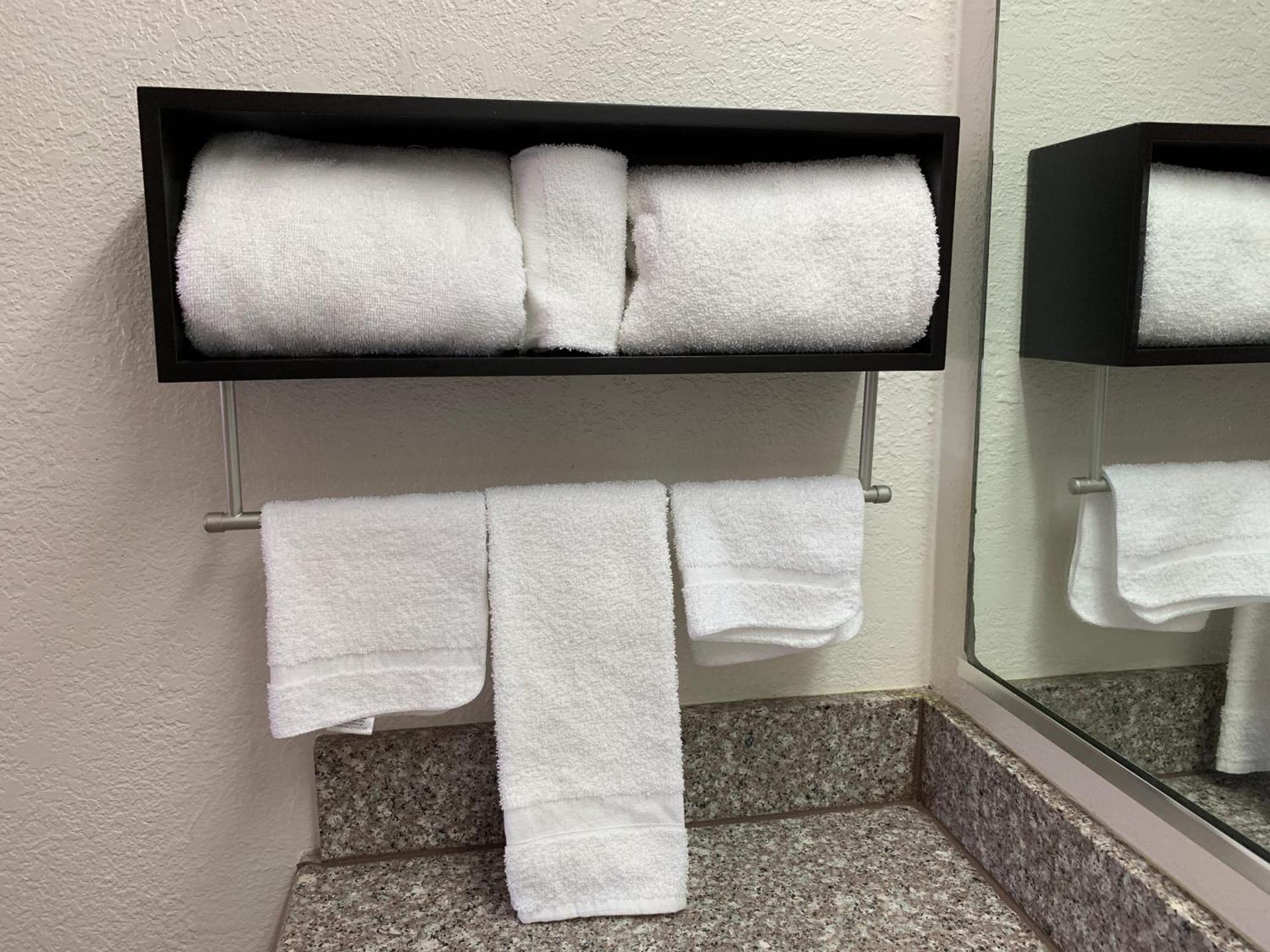 Royal Regency Inn photo 11