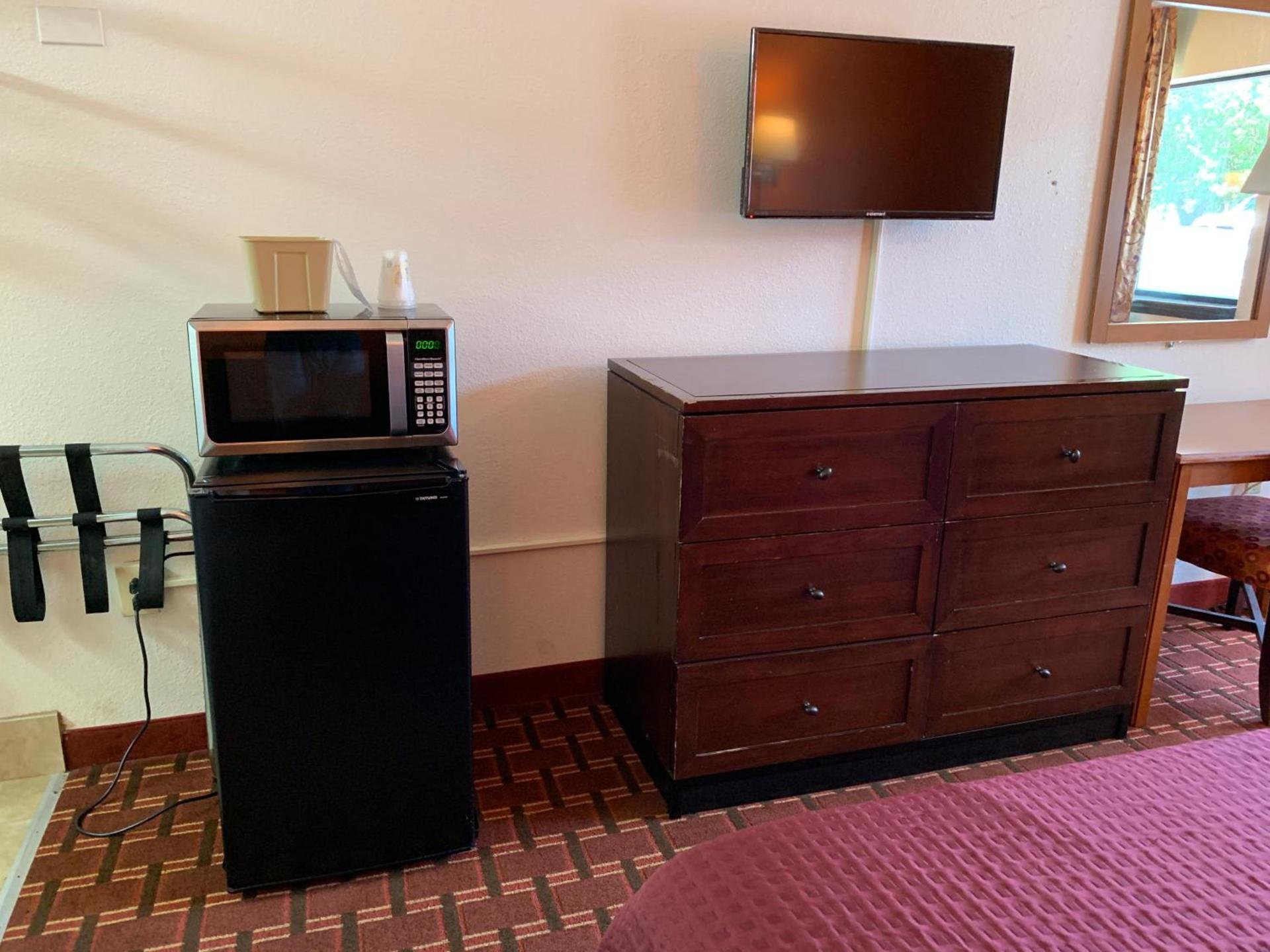 Royal Regency Inn photo 9