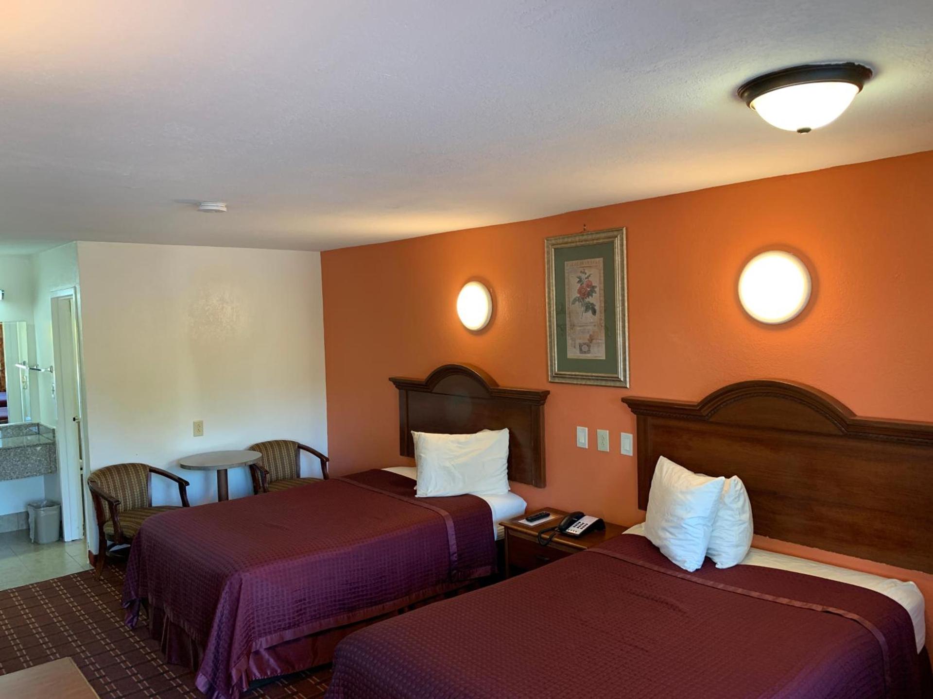Royal Regency Inn photo 34