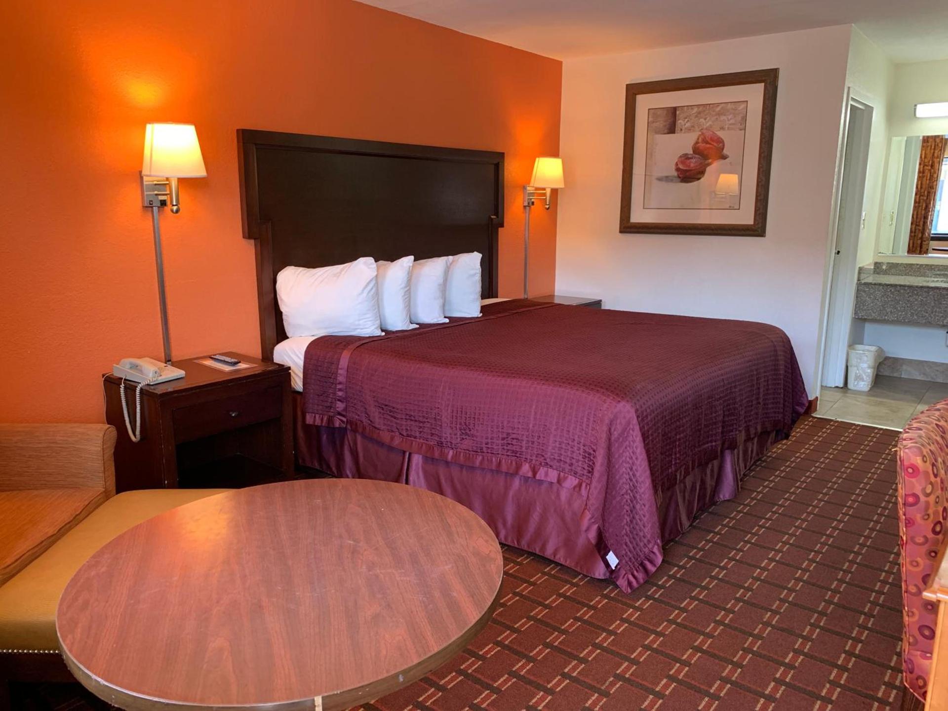Royal Regency Inn photo 35