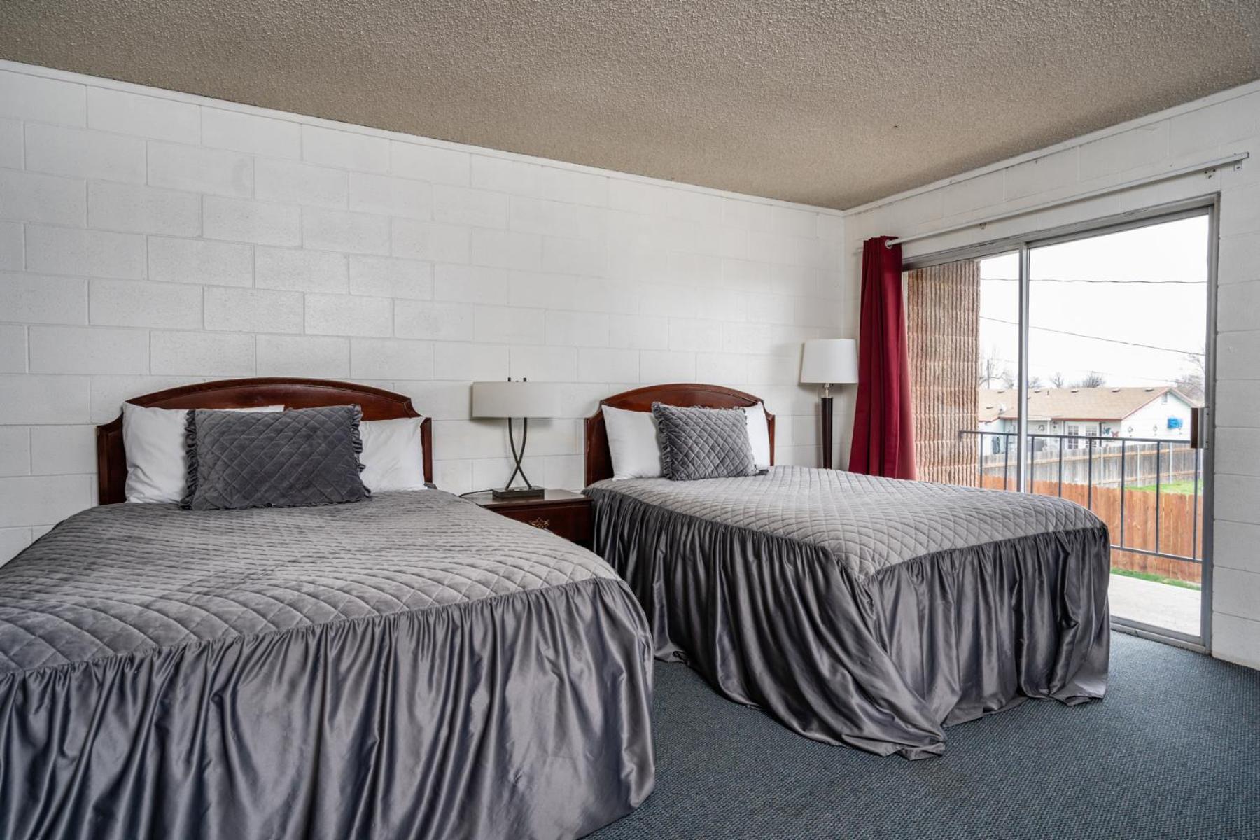M&M Motel photo 12