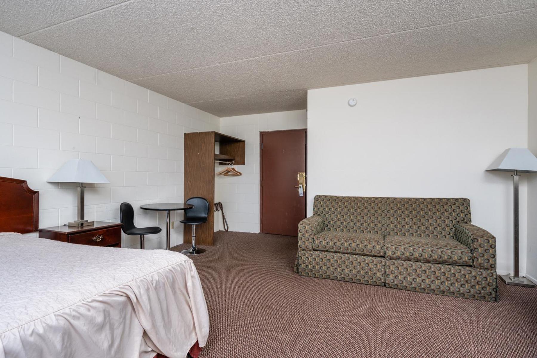 M&M Motel photo 5