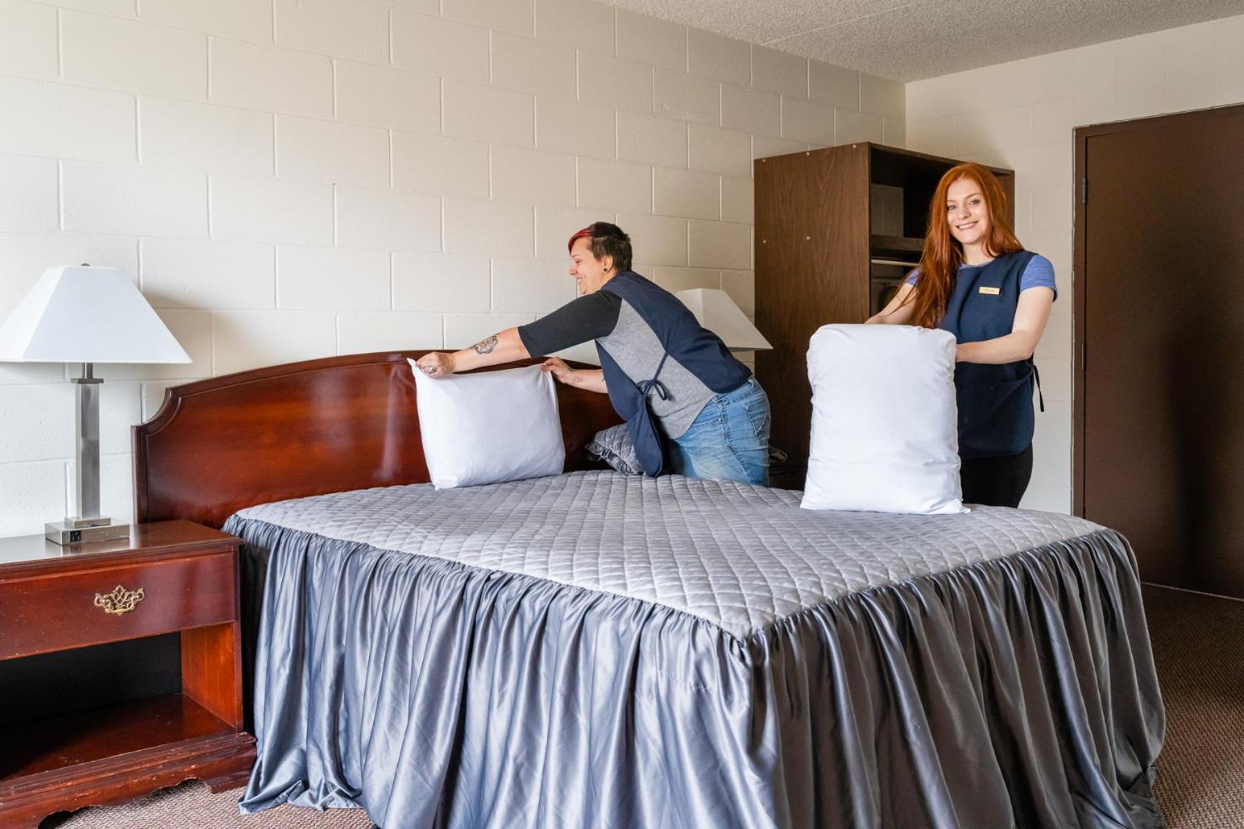 M&M Motel photo 7