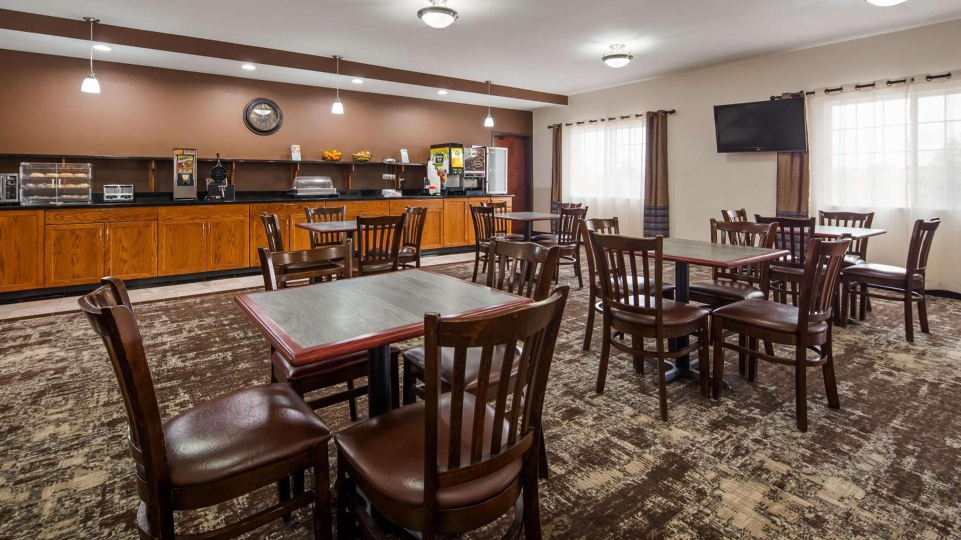 Best Western Plus Wakeeney Inn & Suites photo 5