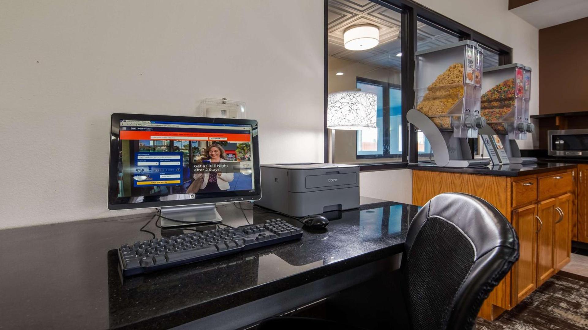 Best Western Plus Wakeeney Inn & Suites photo 8