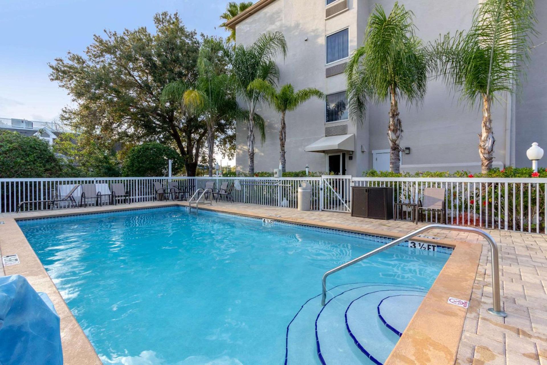 Sleep Inn near Busch Gardens - USF photo 39